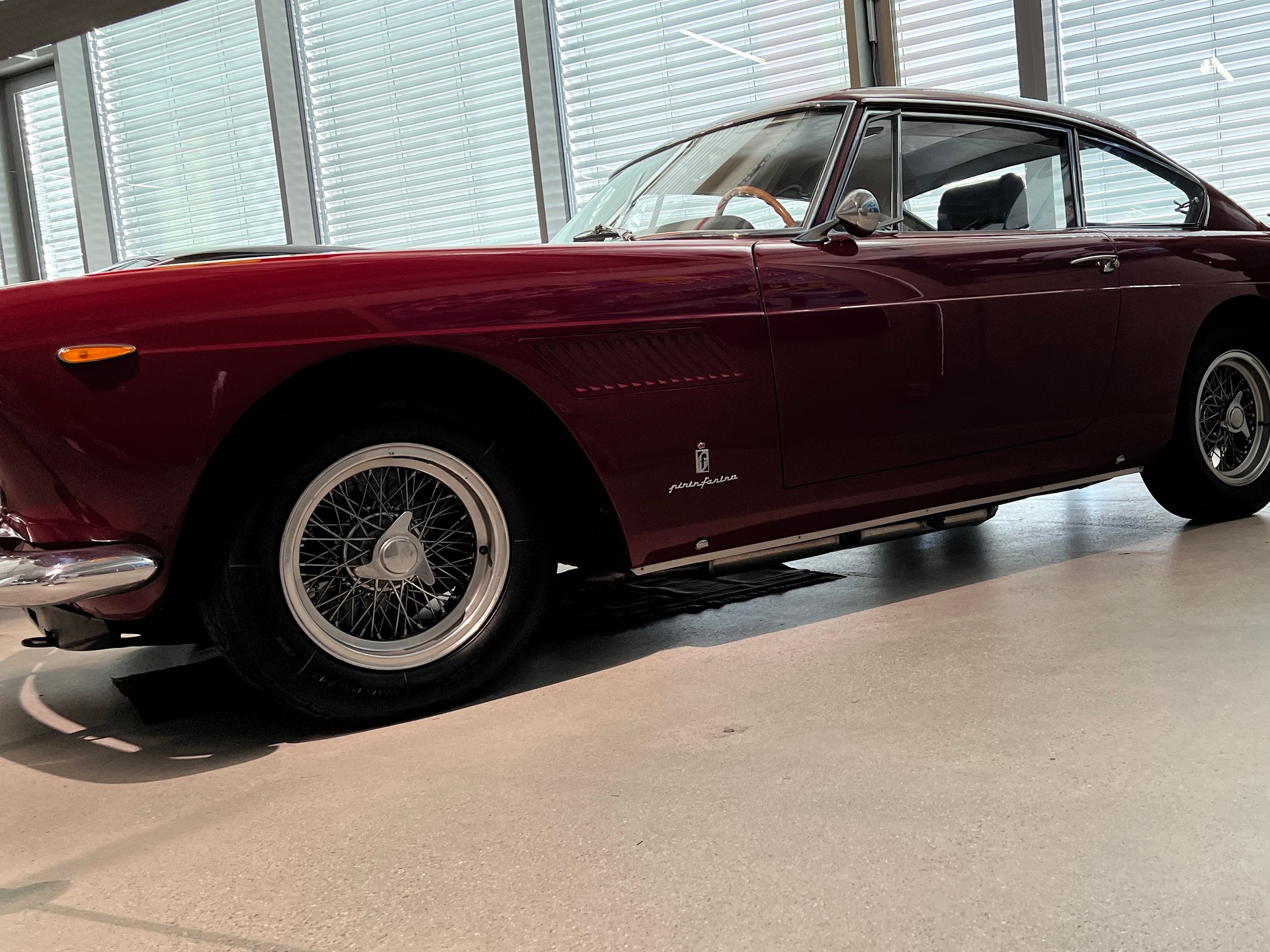 FERRARI 250 GTE 2+2-image-1