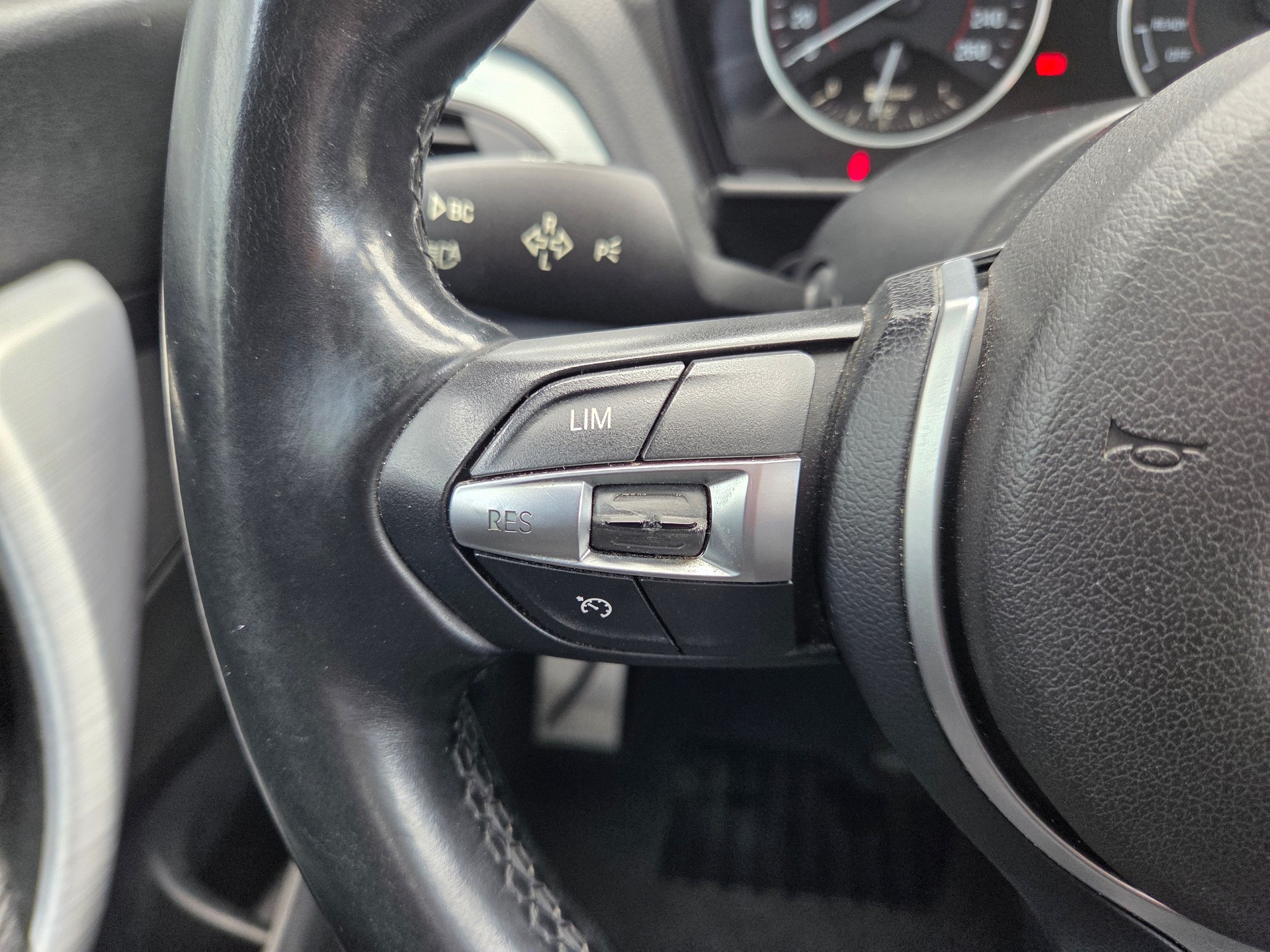BMW 118d xDrive M-Sportpaket-image-13