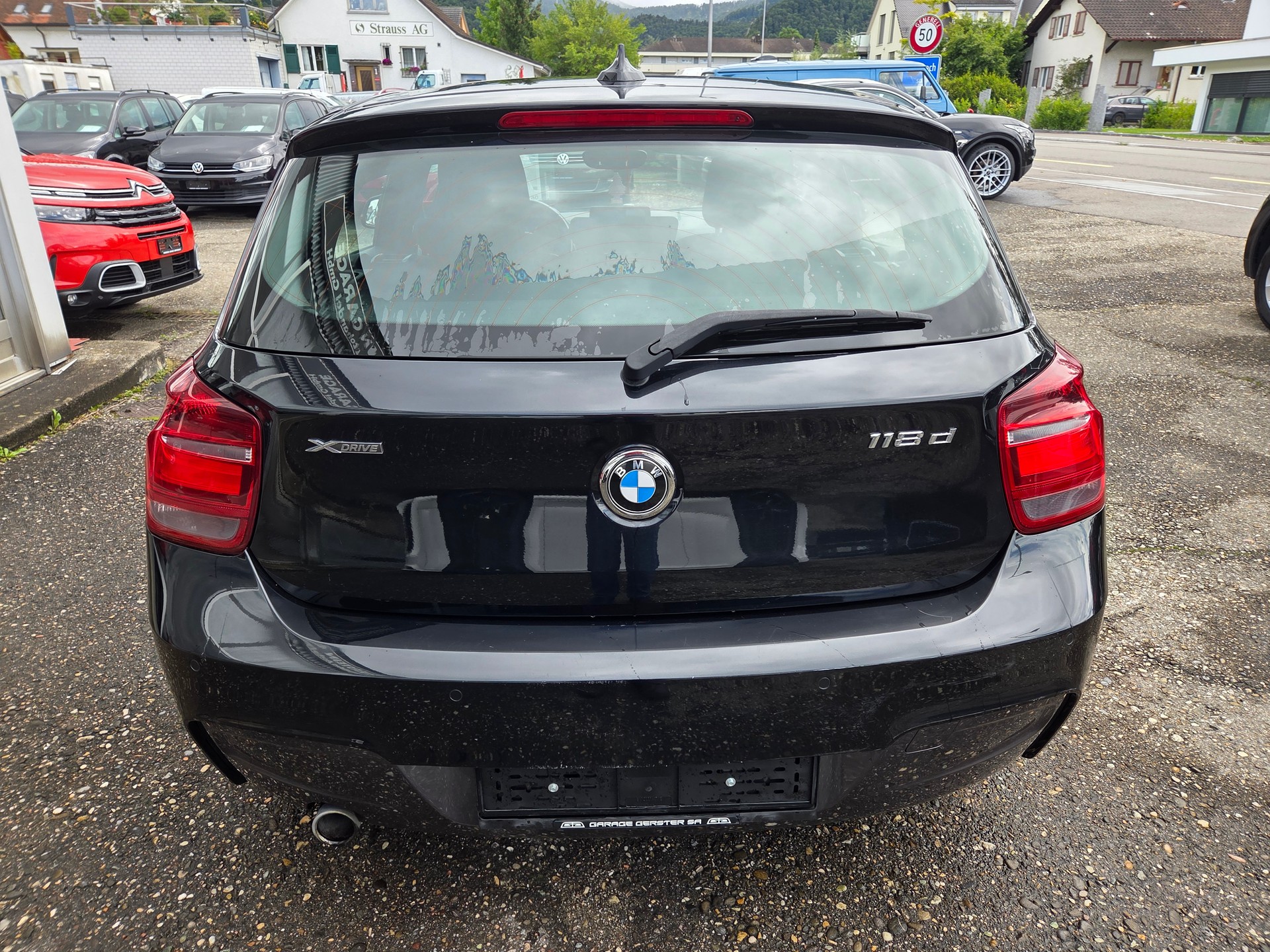 BMW 118d xDrive M-Sportpaket-image-4