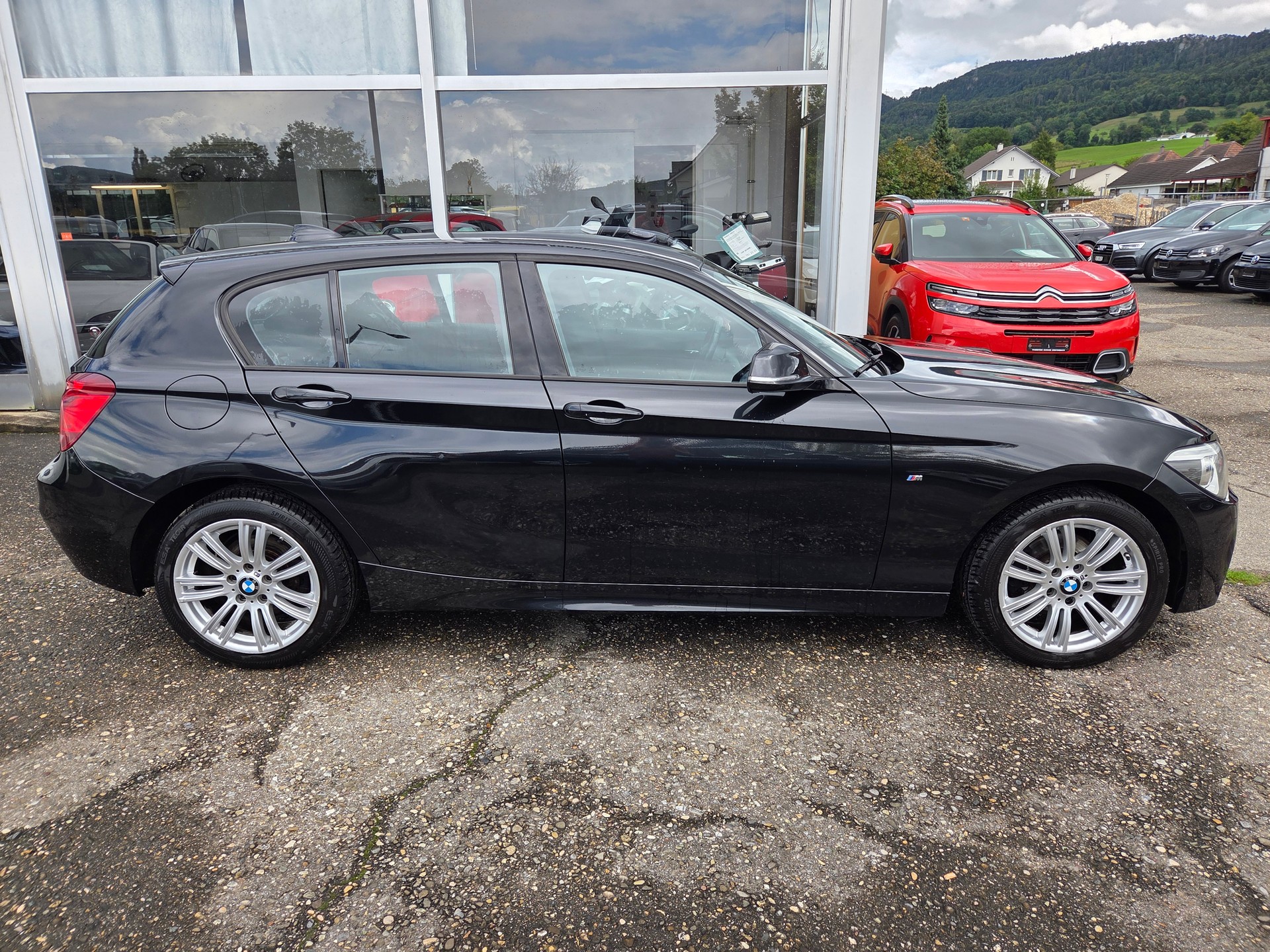 BMW 118d xDrive M-Sportpaket-image-6
