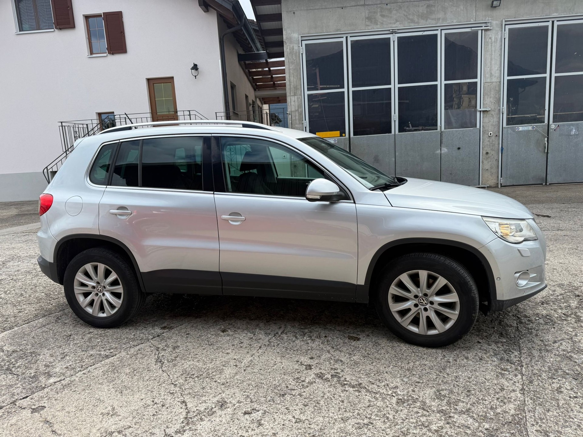 VW Tiguan 2.0 TSI Trend&Fun-image-2