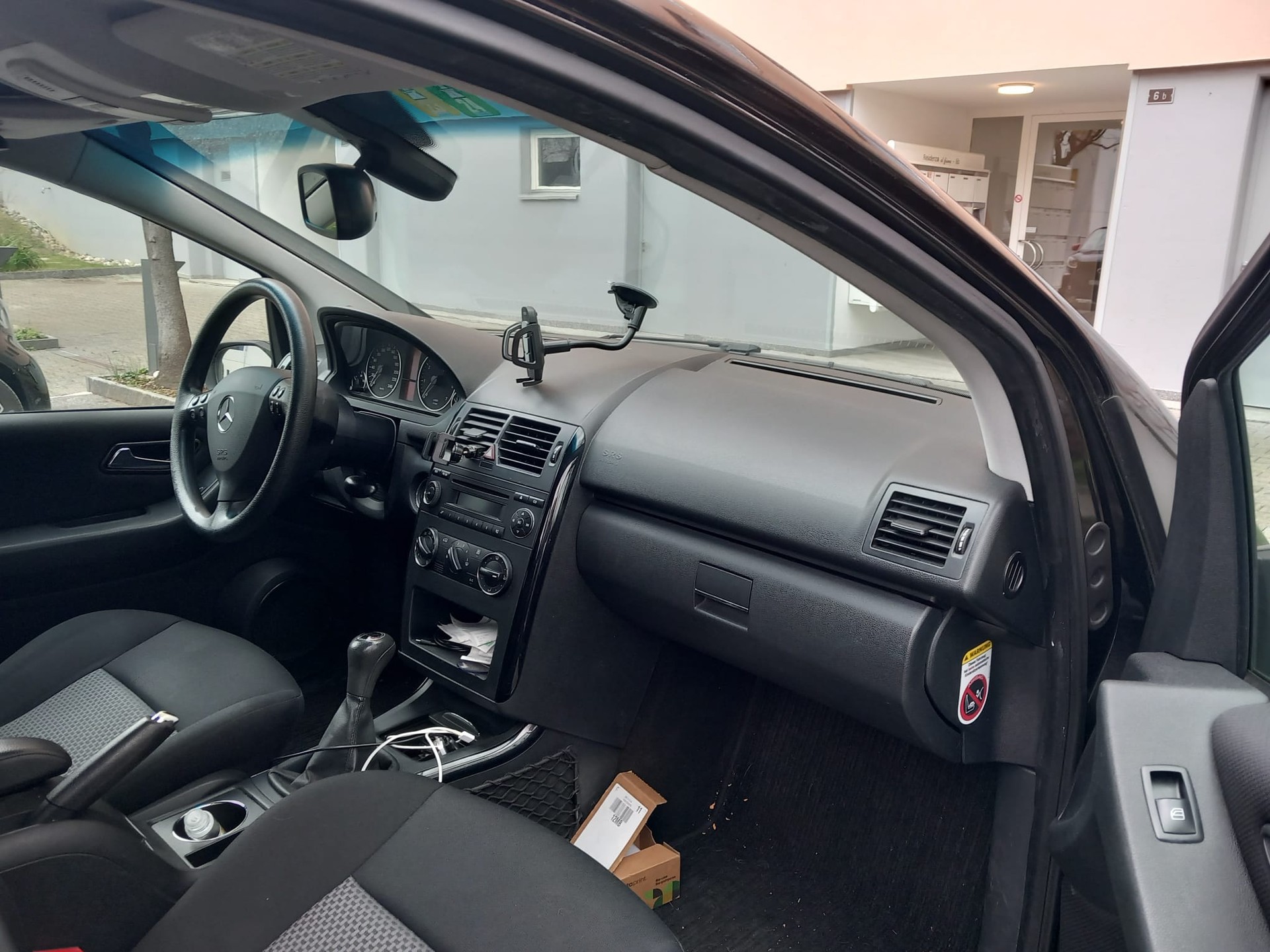 MERCEDES-BENZ A 150 Classic Edition-image-1