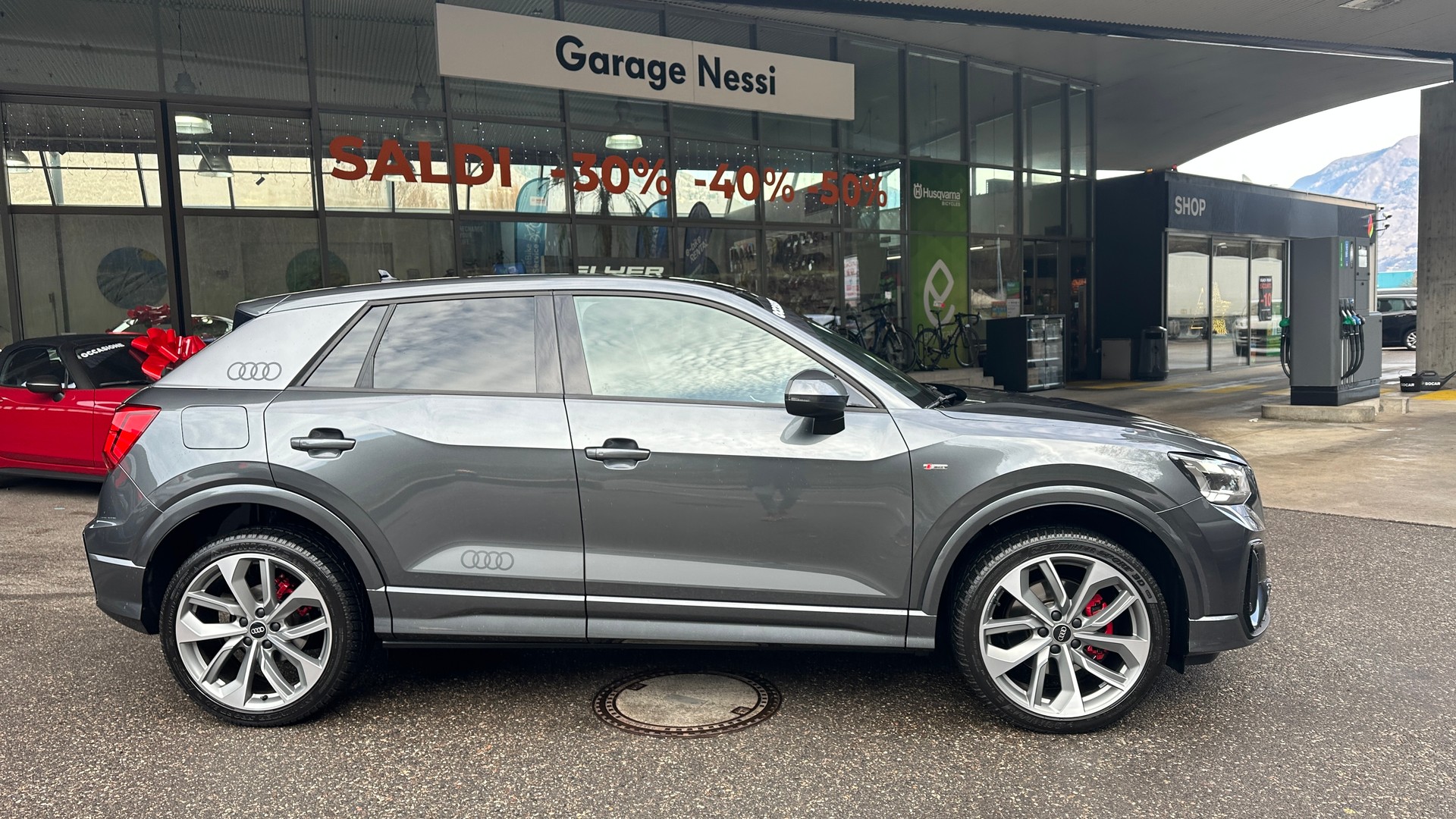 AUDI Q2 35 TFSI S line S-tronic-showroom-element-3