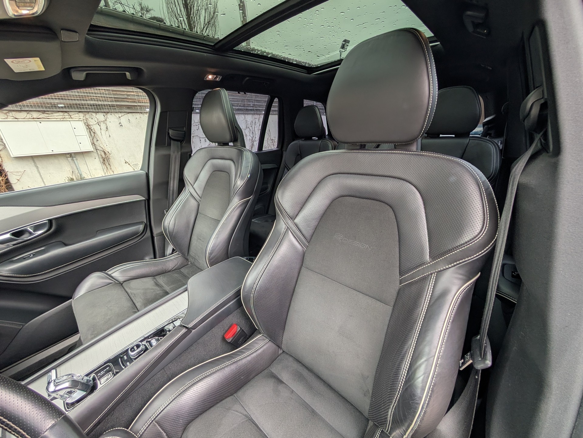 VOLVO XC90 T8 AWD R-Design Geartronic-image-11