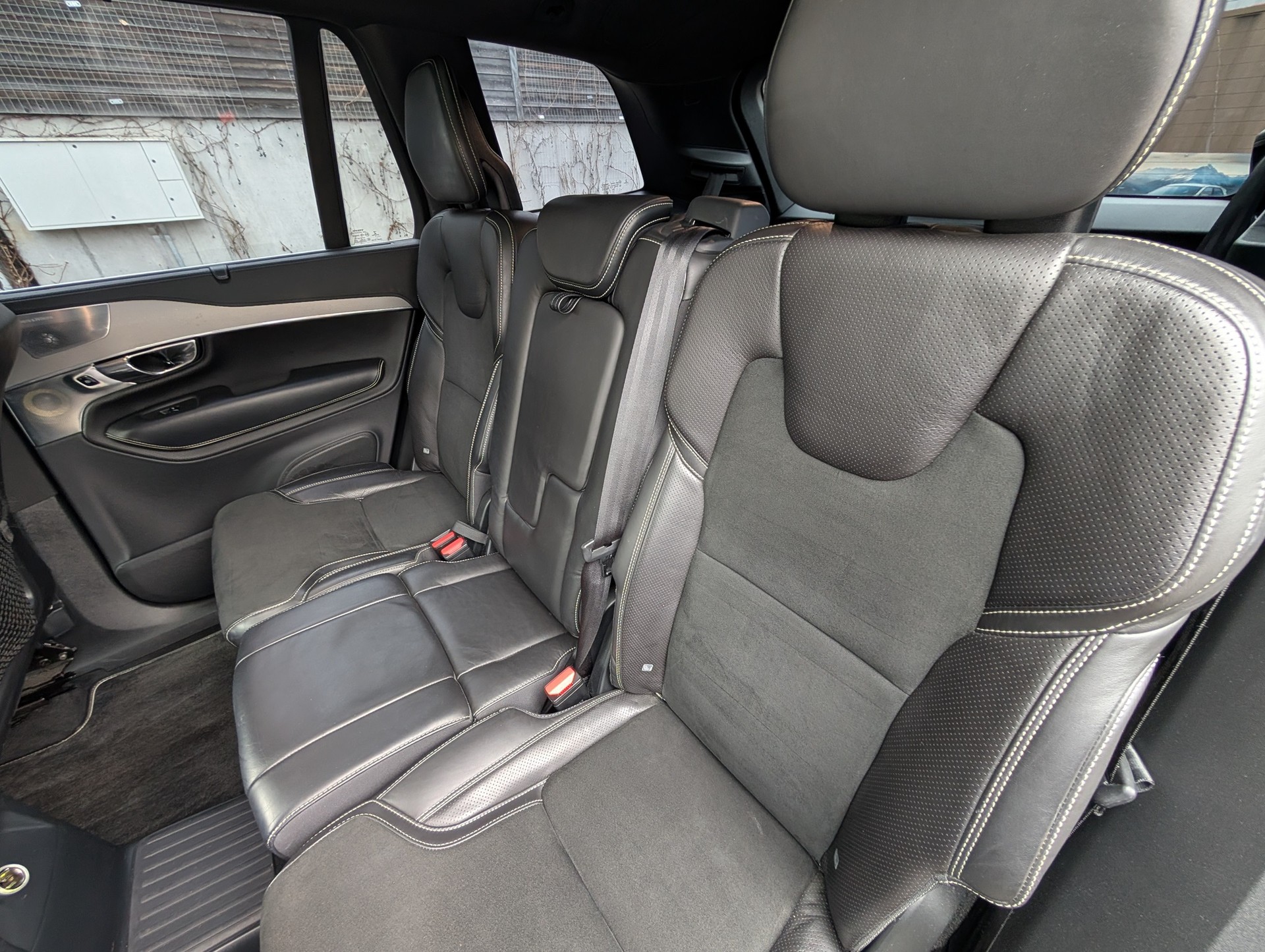 VOLVO XC90 T8 AWD R-Design Geartronic-image-10