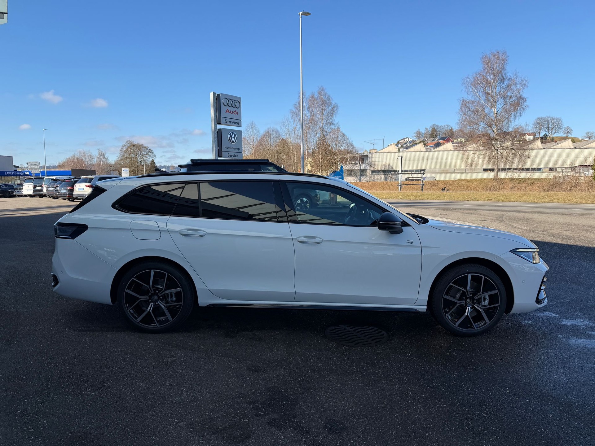 VW Passat Variant 2.0 TSI evo4 R-Line 4 Motion DSG-image-5
