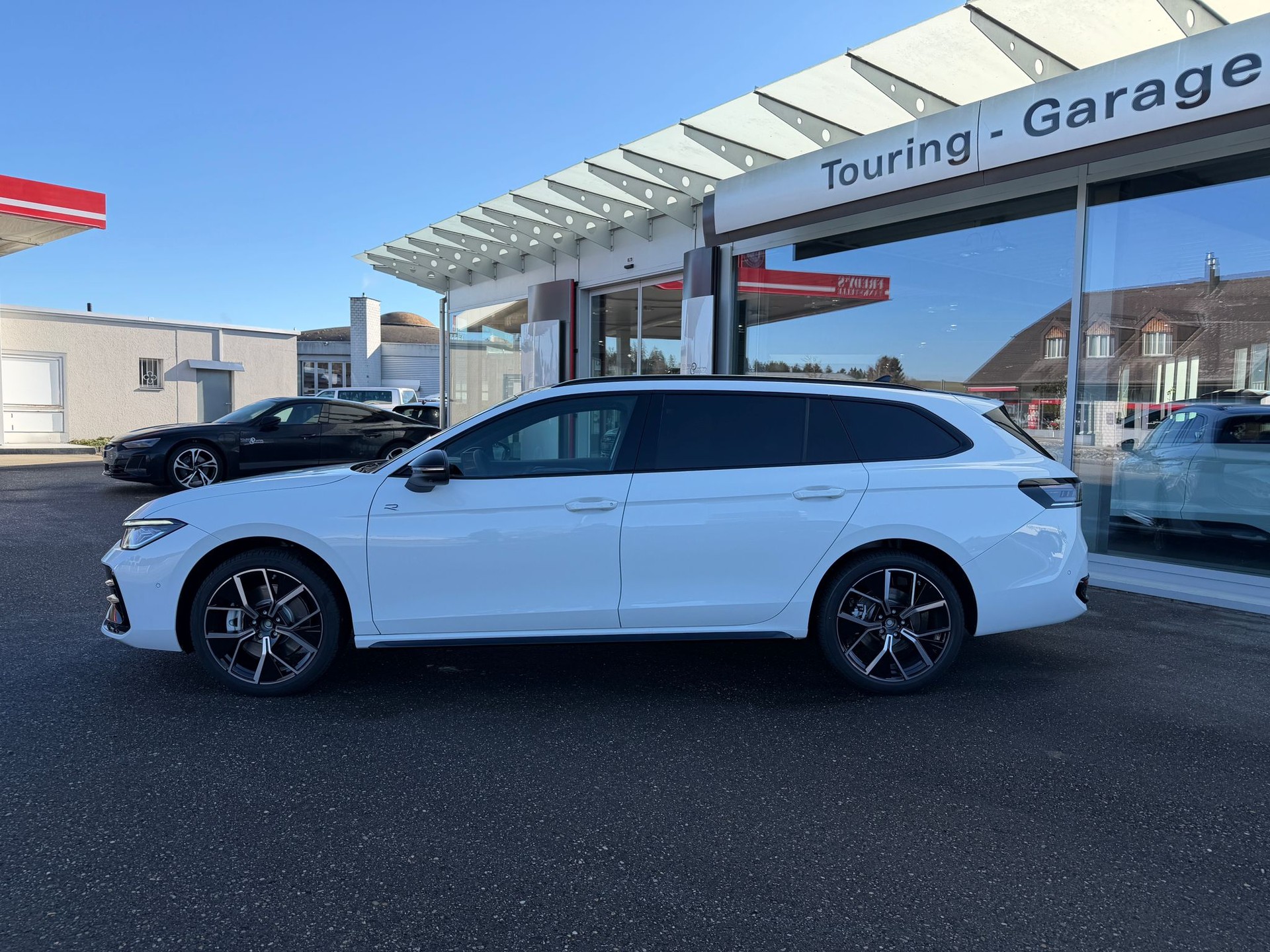 VW Passat Variant 2.0 TSI evo4 R-Line 4 Motion DSG-showroom-element-1