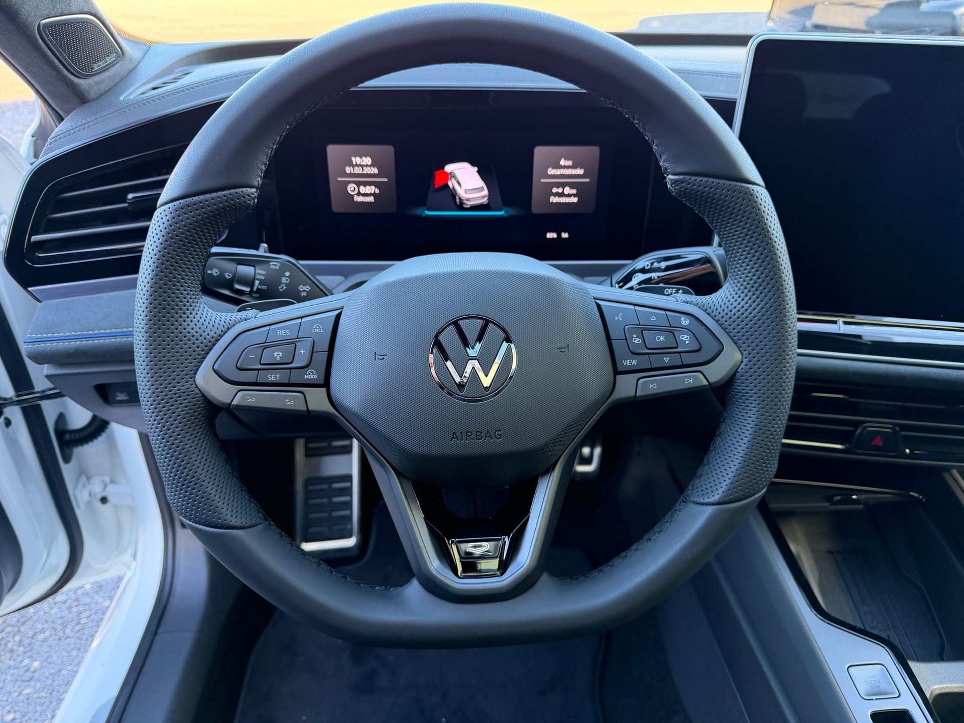 VW Passat Variant 2.0 TSI evo4 R-Line 4 Motion DSG-image-15