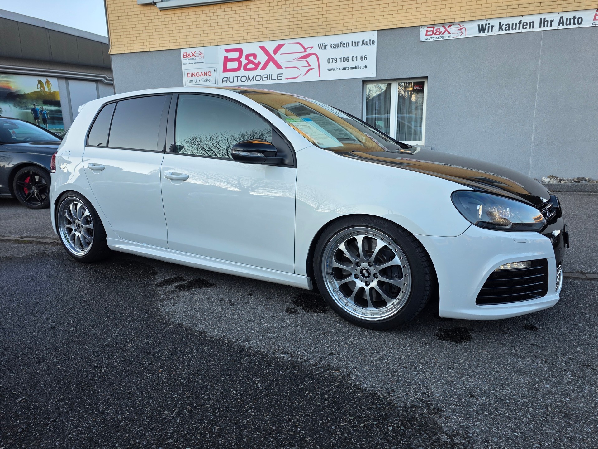 VW Golf 2.0 TSI R 4Motion DSG-image-1