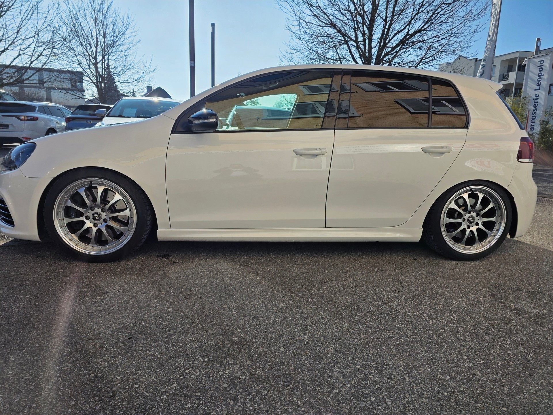 VW Golf 2.0 TSI R 4Motion DSG-image-10