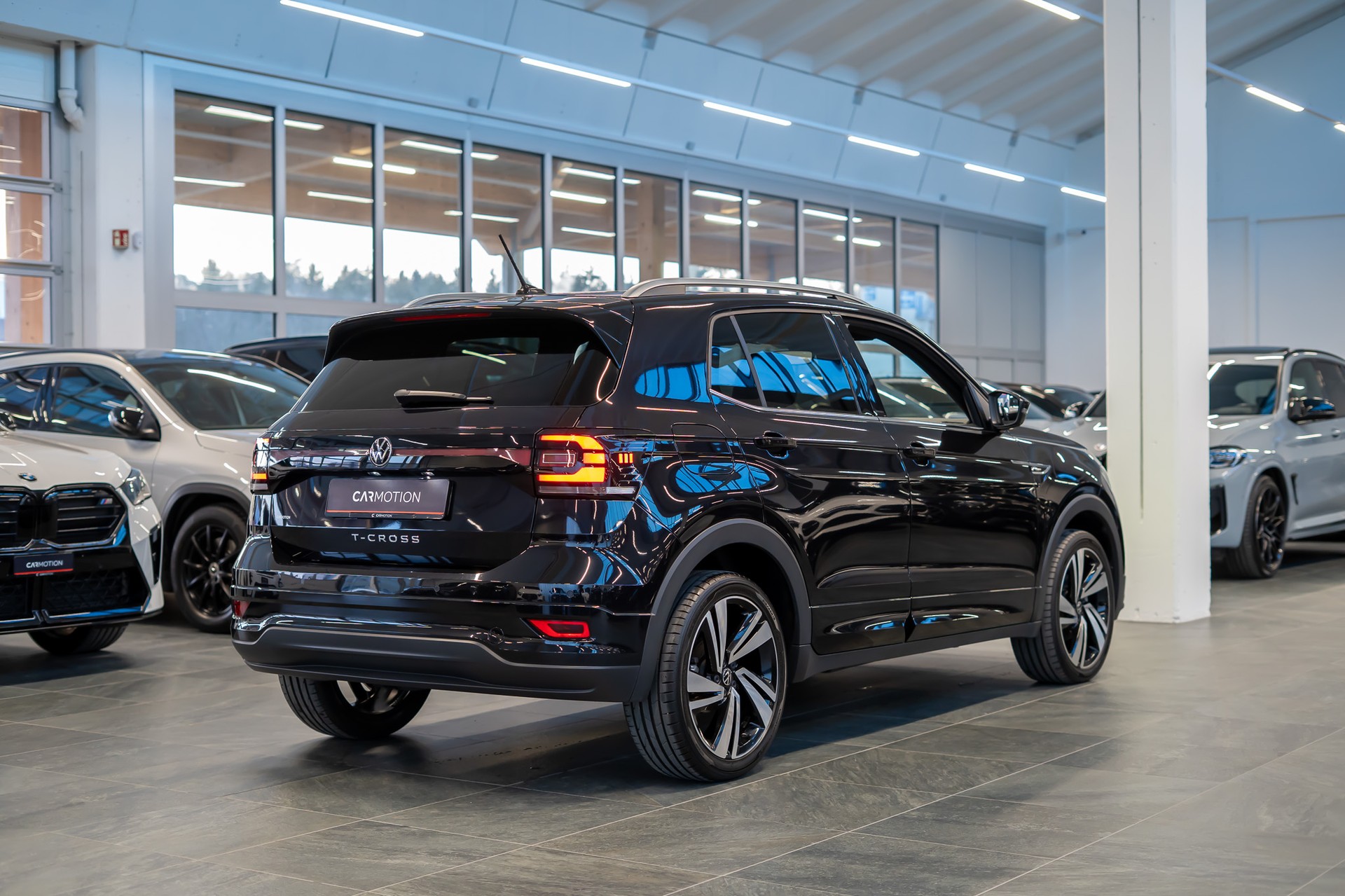 VW T-Cross 1.0 TSI 115 R-Line DSG/ Tempomat / Sitzheizung / Parkhilfe-image-6