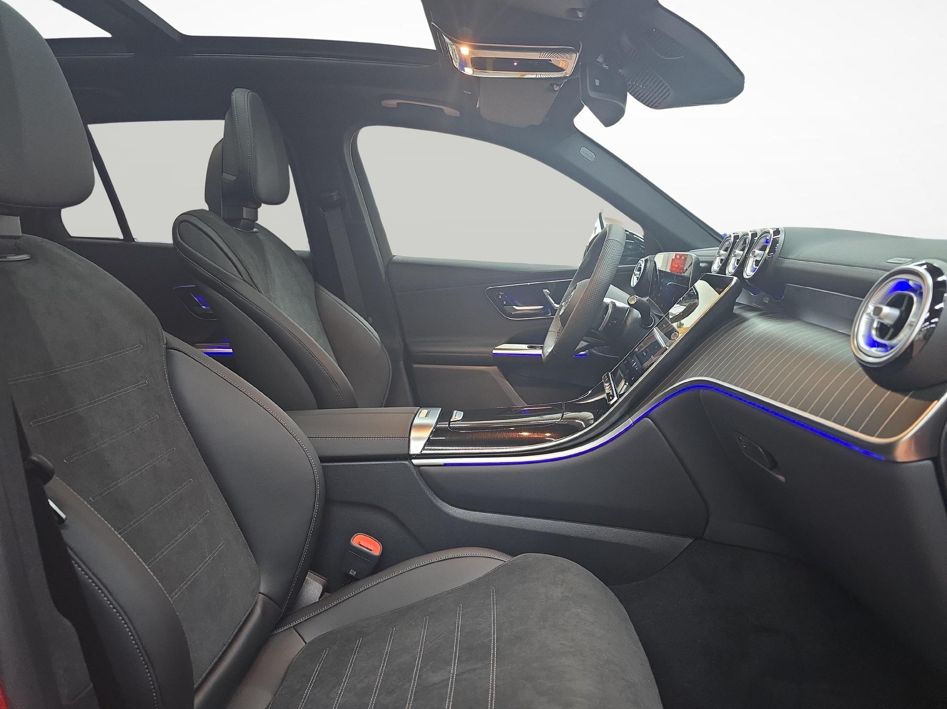 MERCEDES-BENZ GLC 300 AMG Line 4matic-image-6