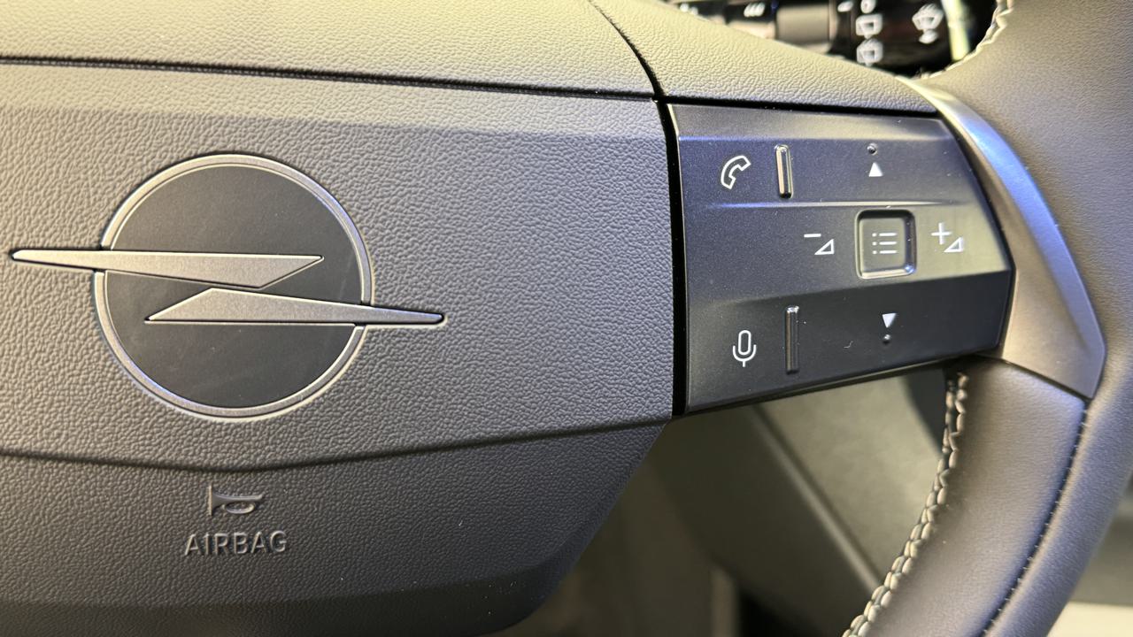 OPEL Grandland 1.6PHEV Edition eDCT-image-9