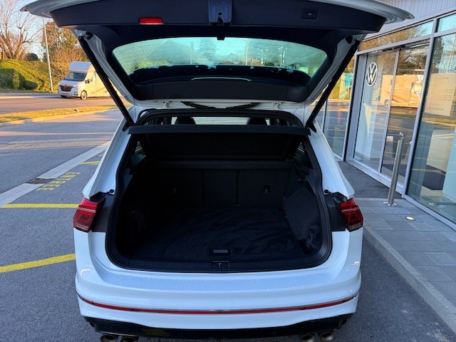 VW Tiguan 2.0TSI R 4Motion DSG-image-4