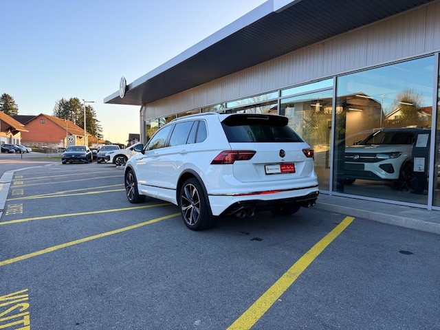VW Tiguan 2.0TSI R 4Motion DSG-showroom-element-3
