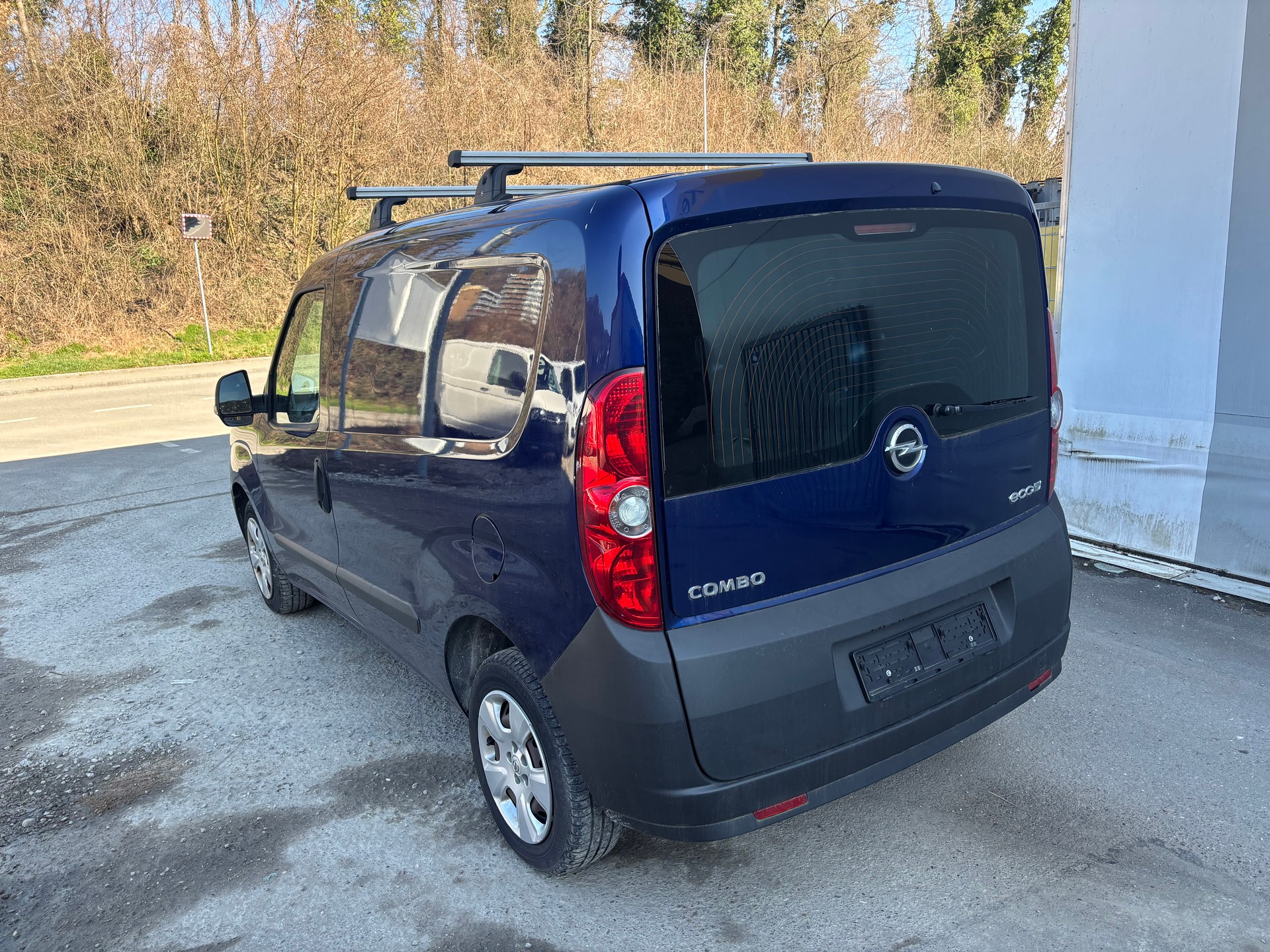 OPEL Combo 1.6 CDTI ecoFLEX Easytronic 2.4 L1H1-image-2