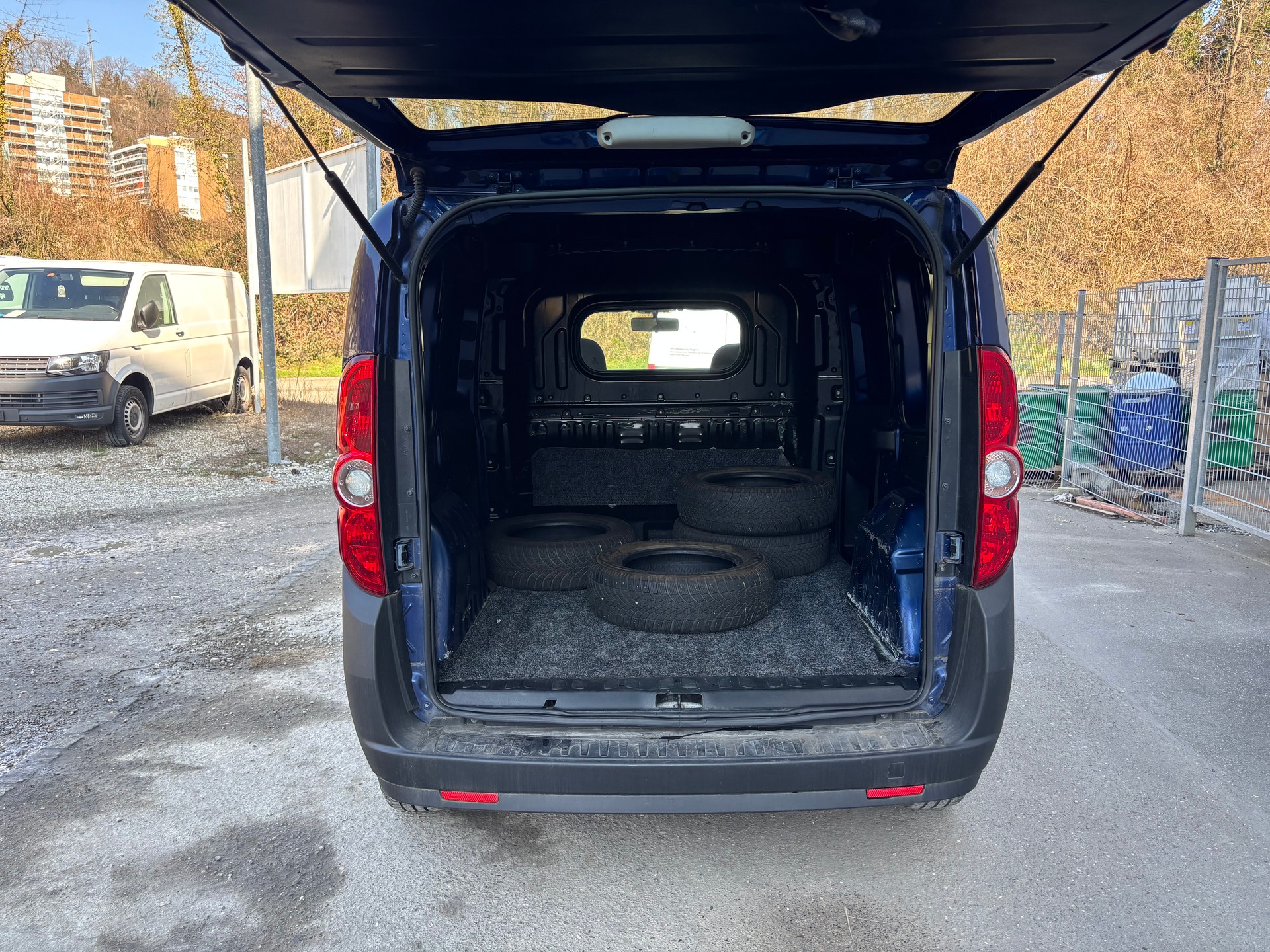 OPEL Combo 1.6 CDTI ecoFLEX Easytronic 2.4 L1H1-image-6
