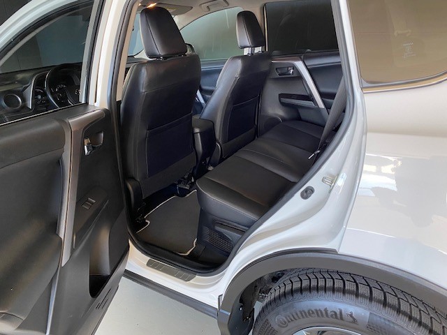 TOYOTA RAV-4 2.5 HSD Sol Premium-image-9