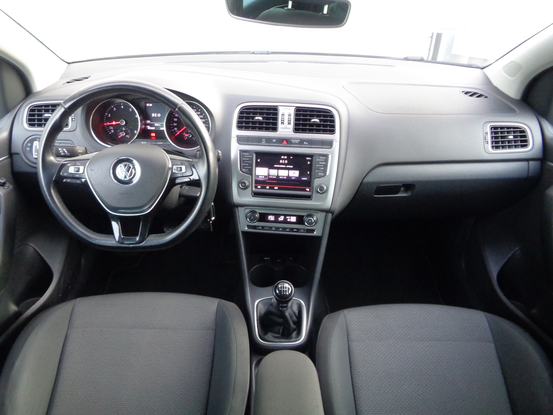 VW Polo 1.2 TSI BMT Highline-image-9
