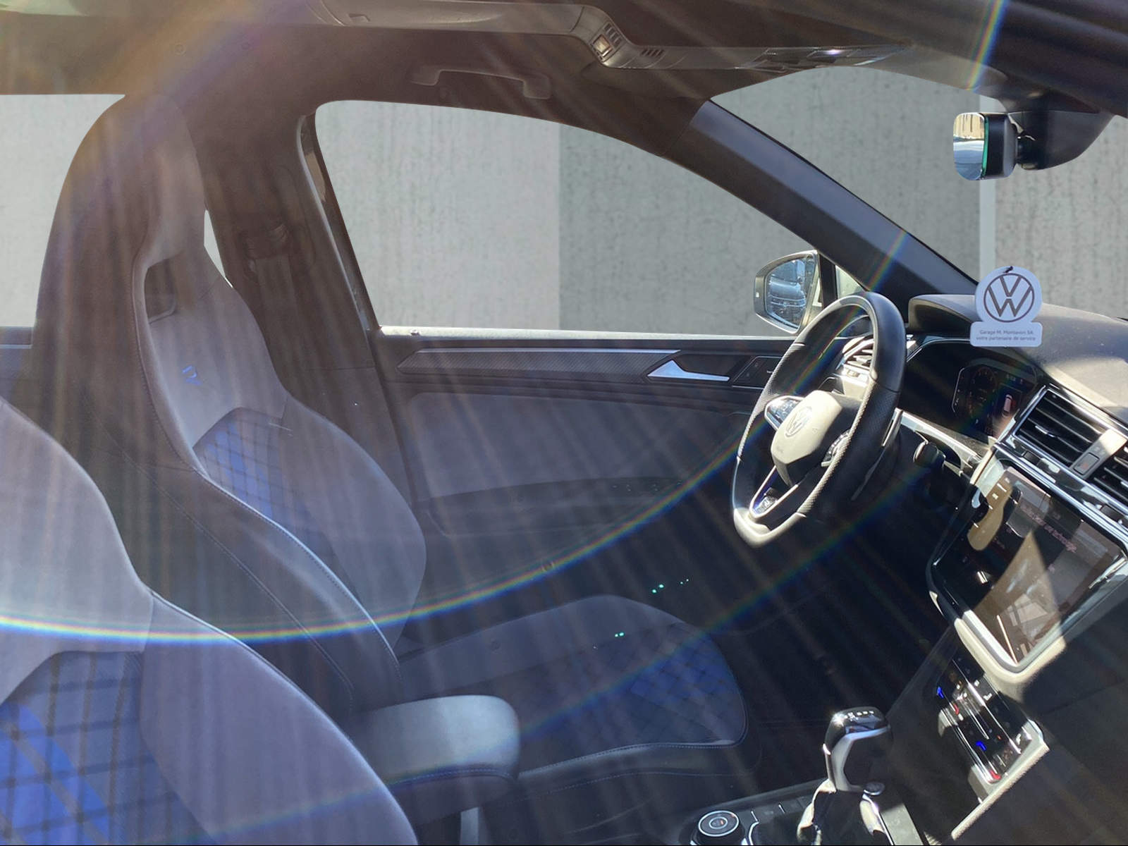 VW Tiguan 2.0TSI R 4Motion DSG-image-7