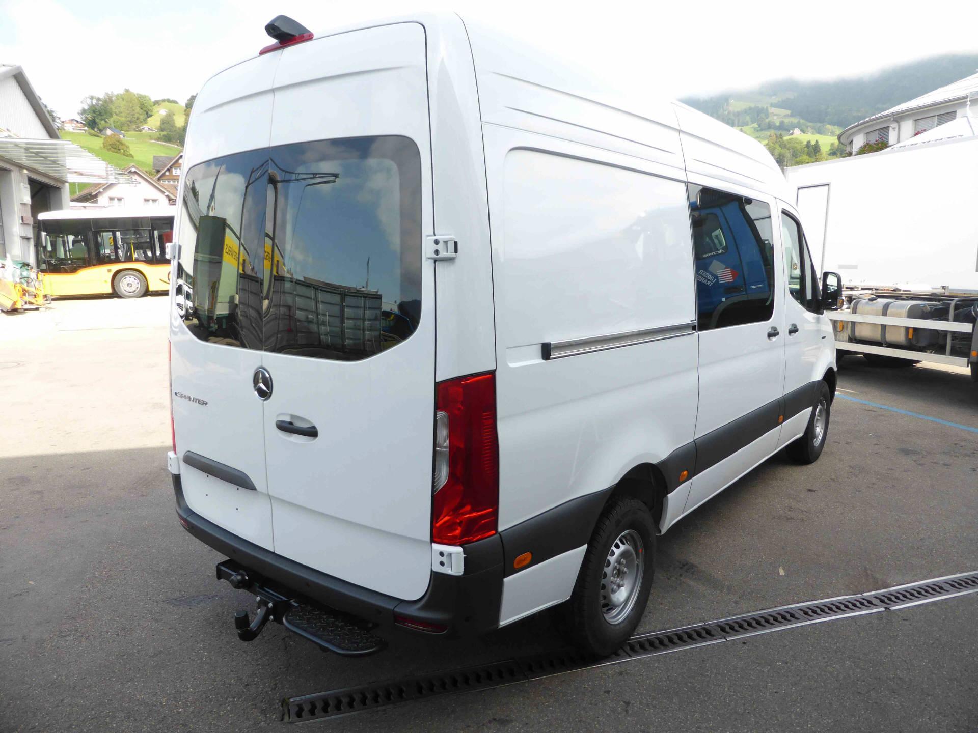 MERCEDES-BENZ eSprinter 320 Kaw. 3665 S 81 kWh Pro-image-4