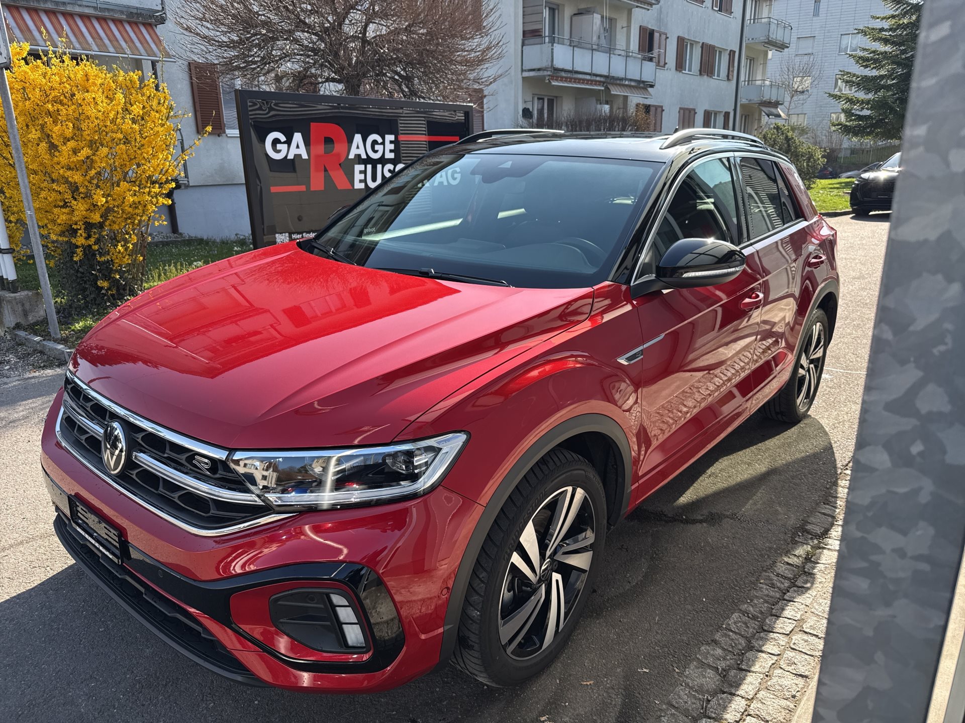 VW T-Roc R-Line 4Motion *** TRAUM IN KINGS RED ***-image-0
