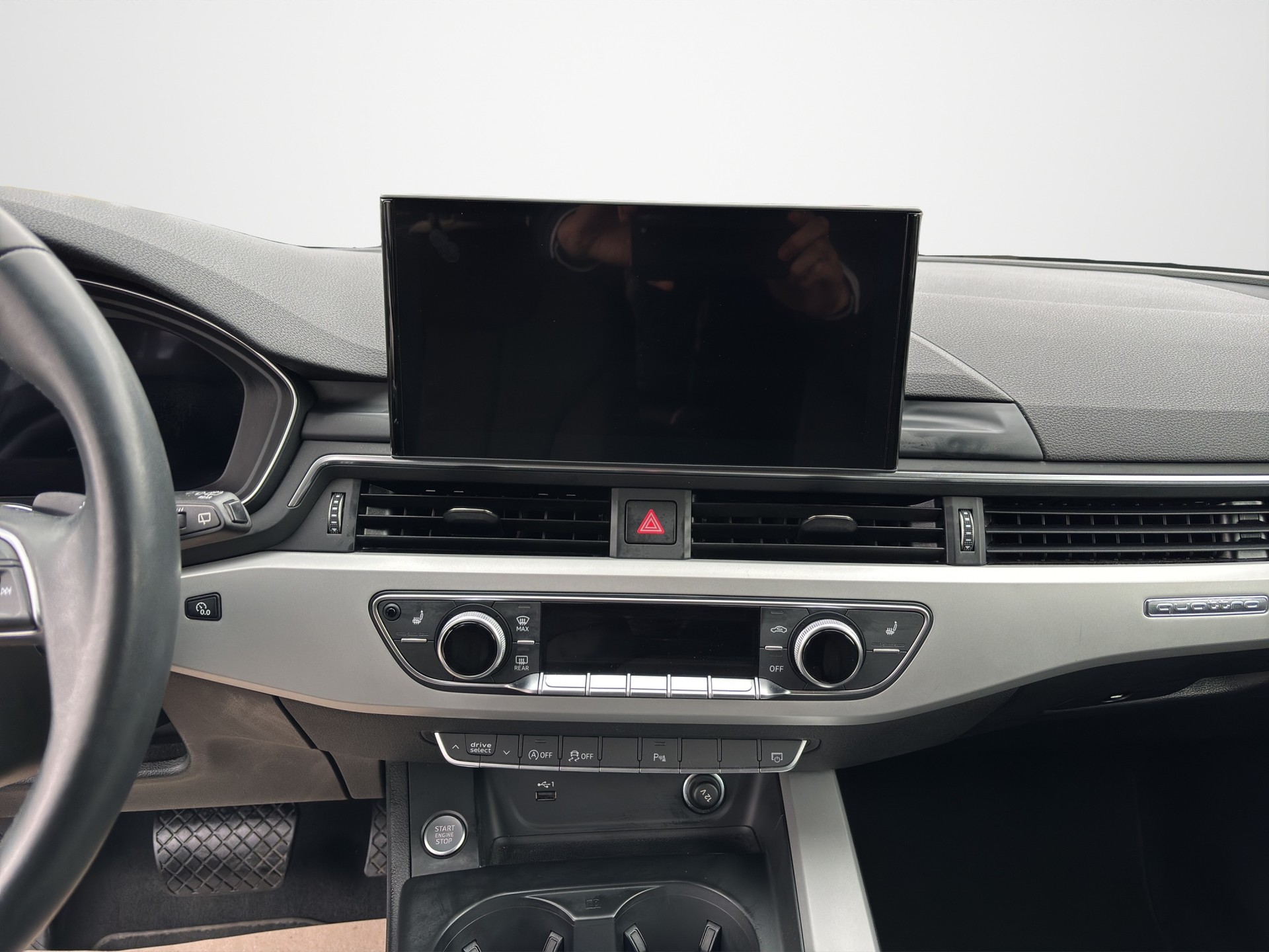 AUDI A4 Avant 40 TDI advanced Attraction quattro S-tronic-image-12