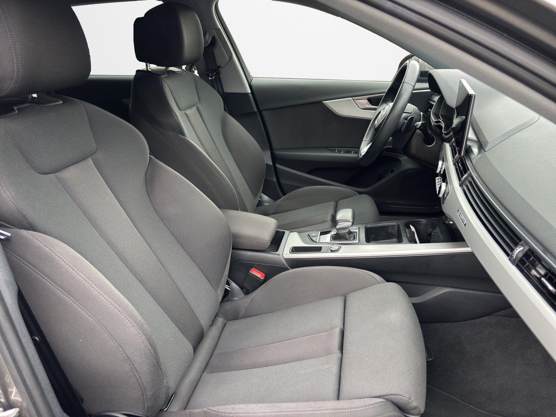 AUDI A4 Avant 40 TDI advanced Attraction quattro S-tronic-image-13