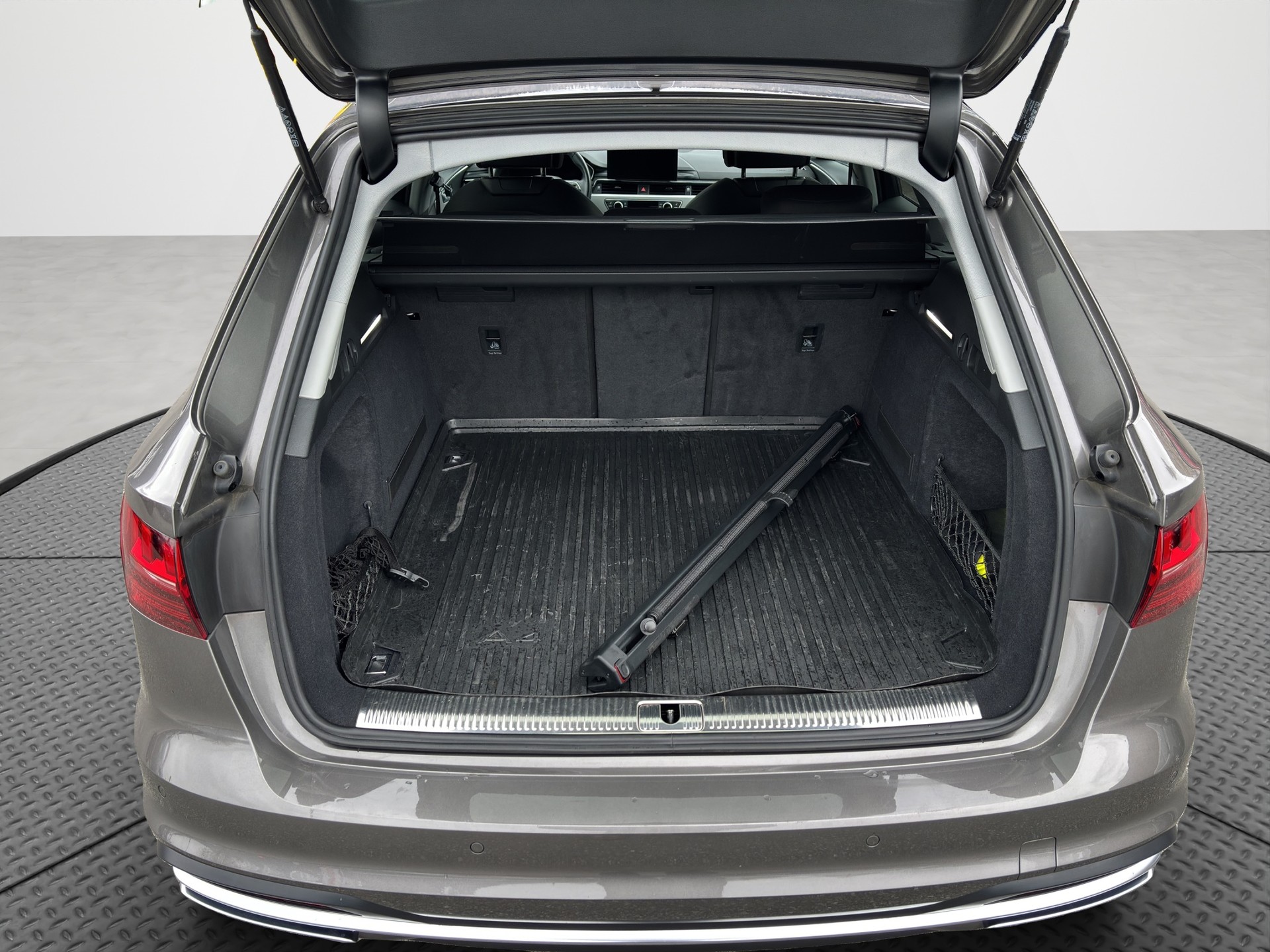 AUDI A4 Avant 40 TDI advanced Attraction quattro S-tronic-image-14