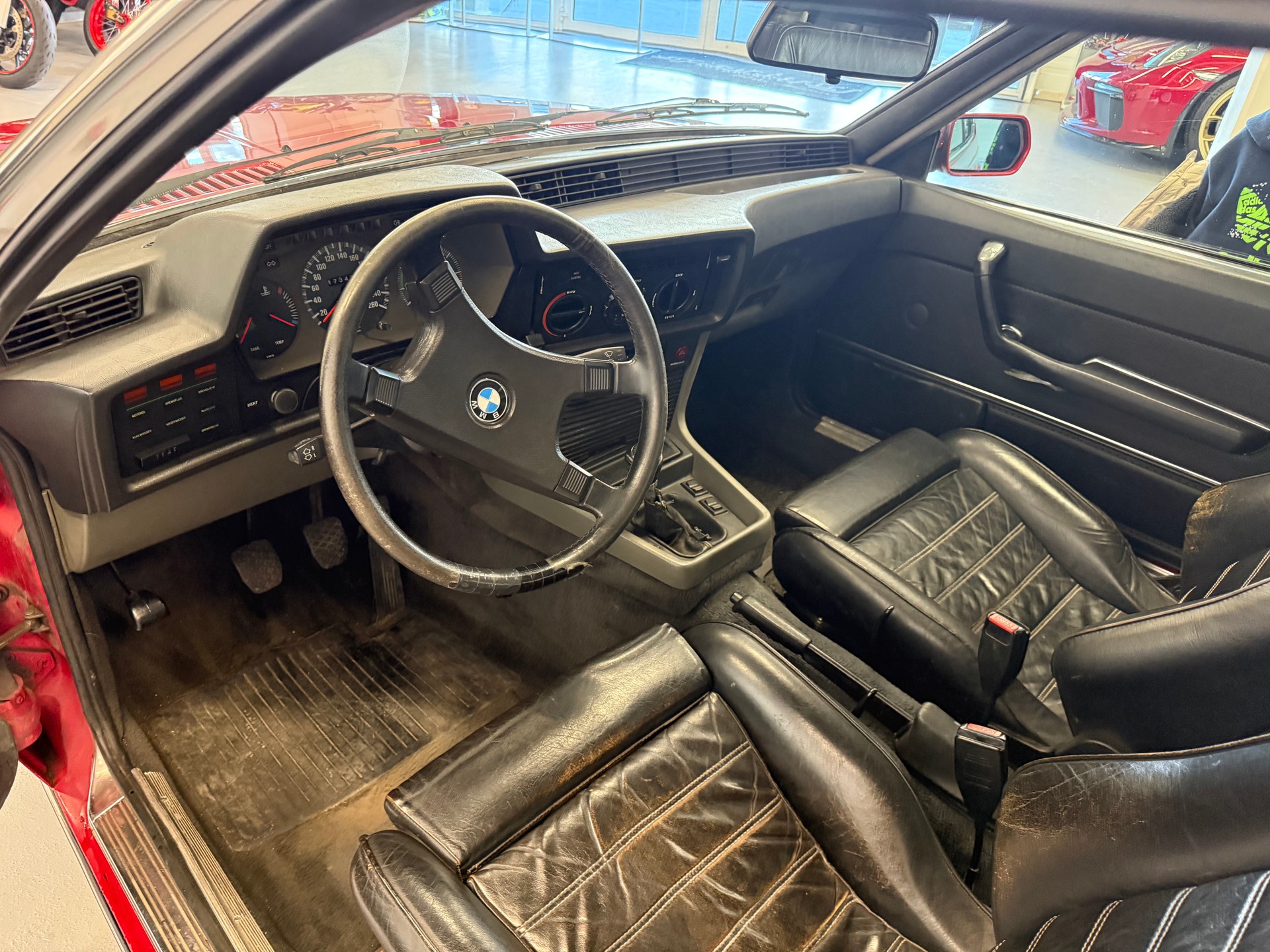 BMW 635 CSI Manuelle-image-13