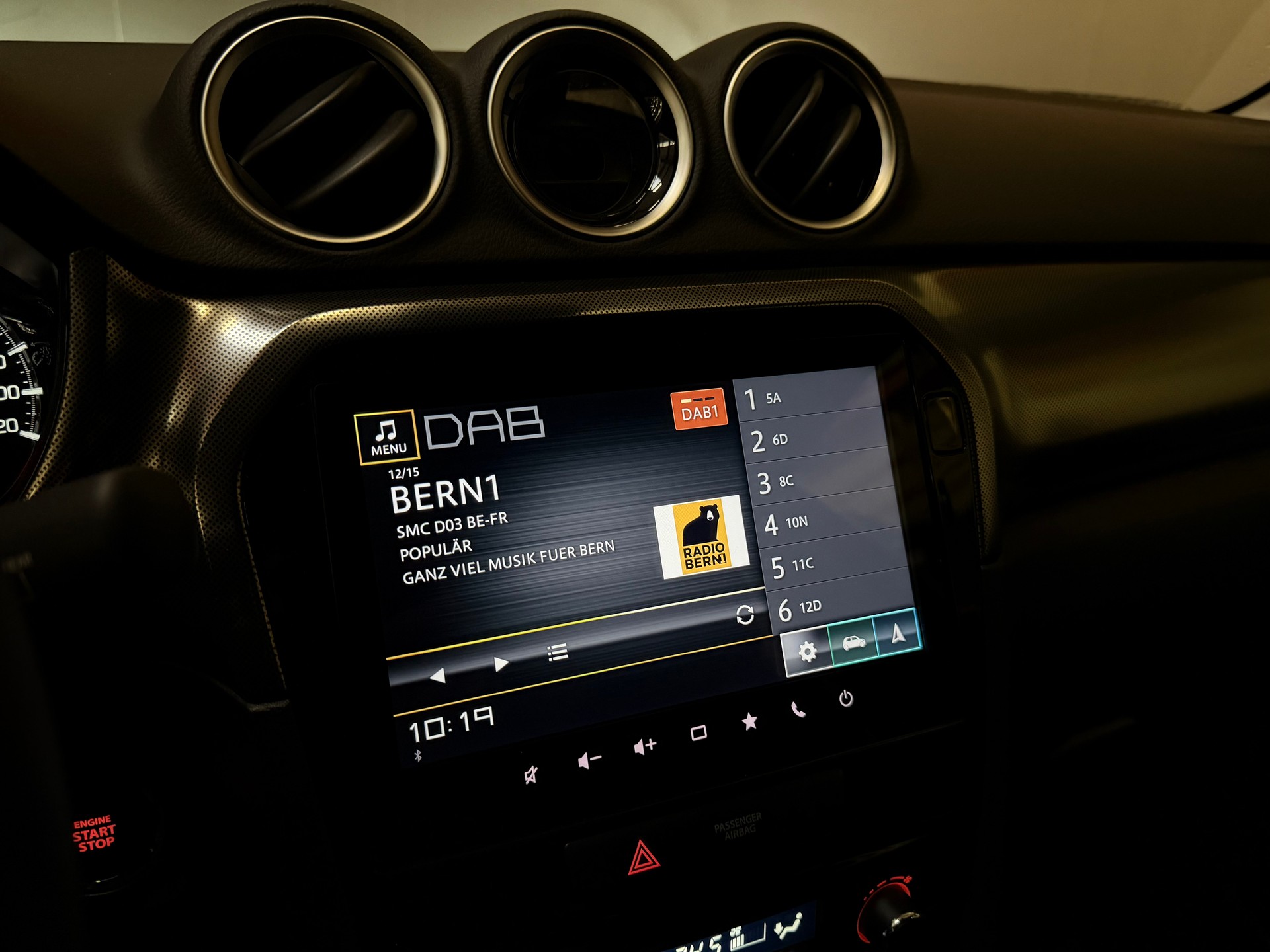 SUZUKI Vitara 1.4 Boosterjet Compact Top 4x4 Hybrid Automatic-image-26