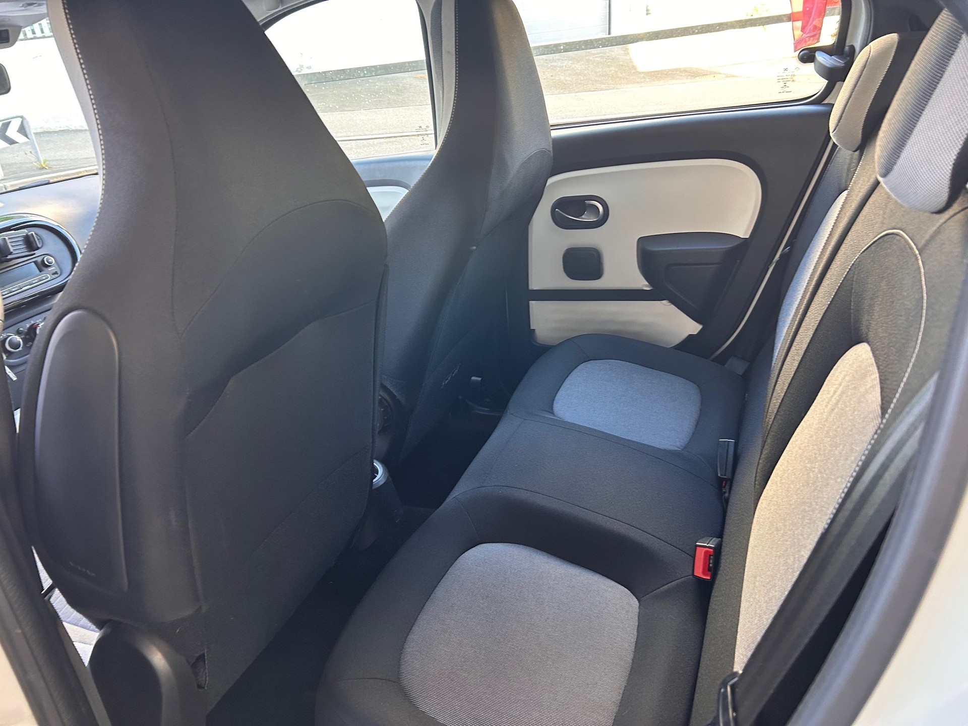 RENAULT Twingo 0.9 City EDC-image-5