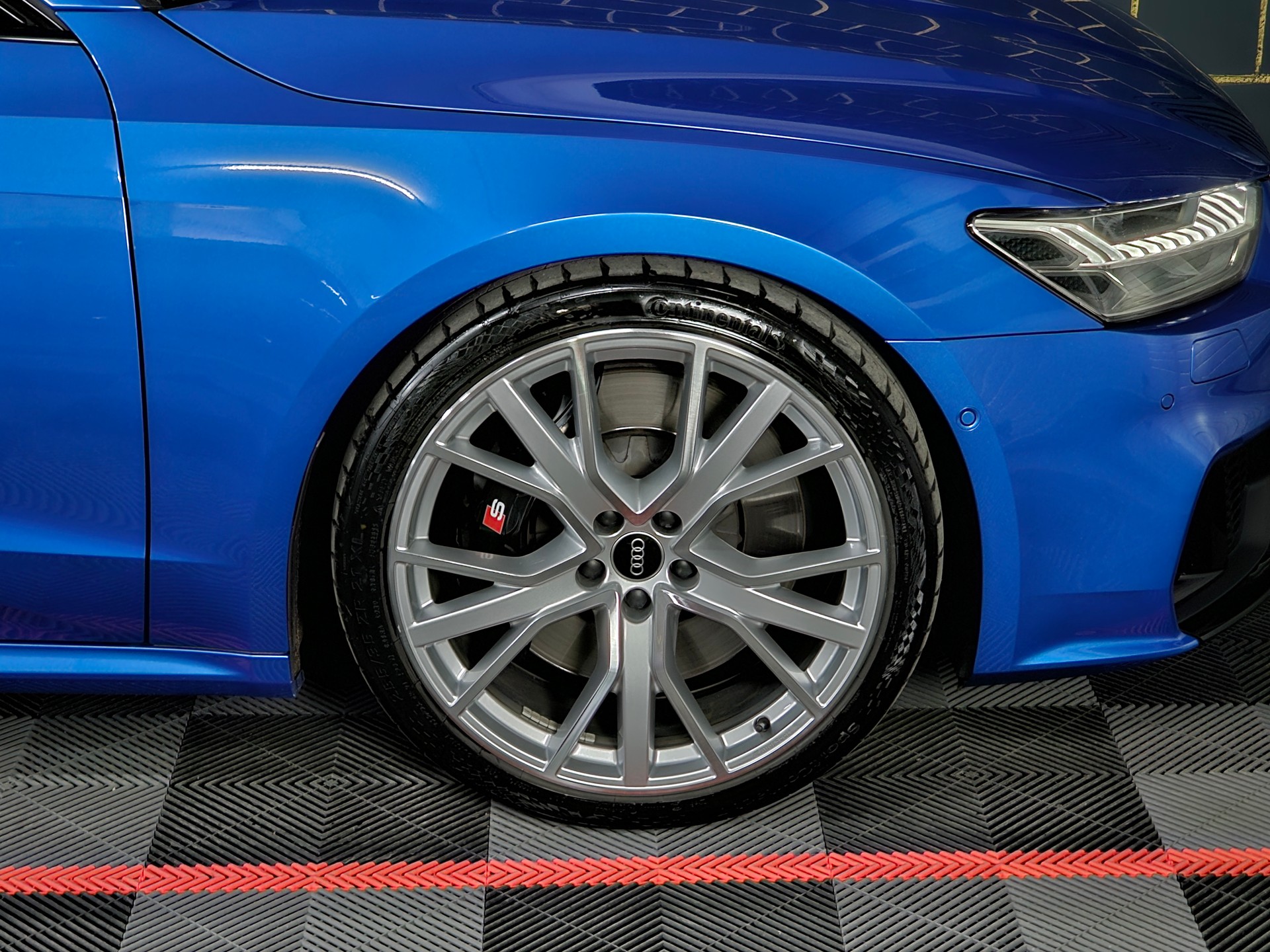 AUDI S7 Sportback TDI quattro S-tronic-image-14