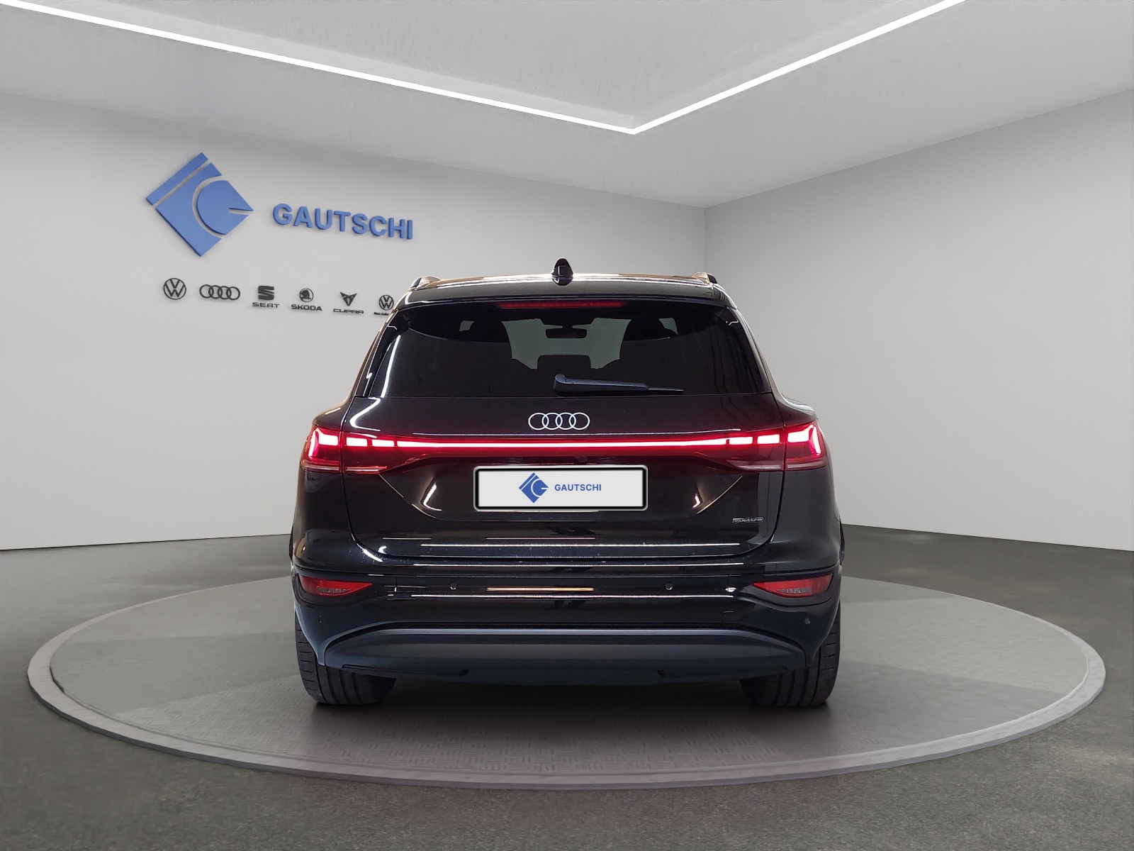 AUDI Q6 e-tron quattro-image-3