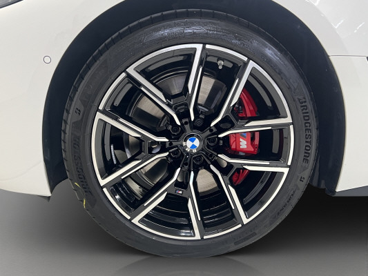 BMW i4 xDrive 40 M Sport Pro-image-7
