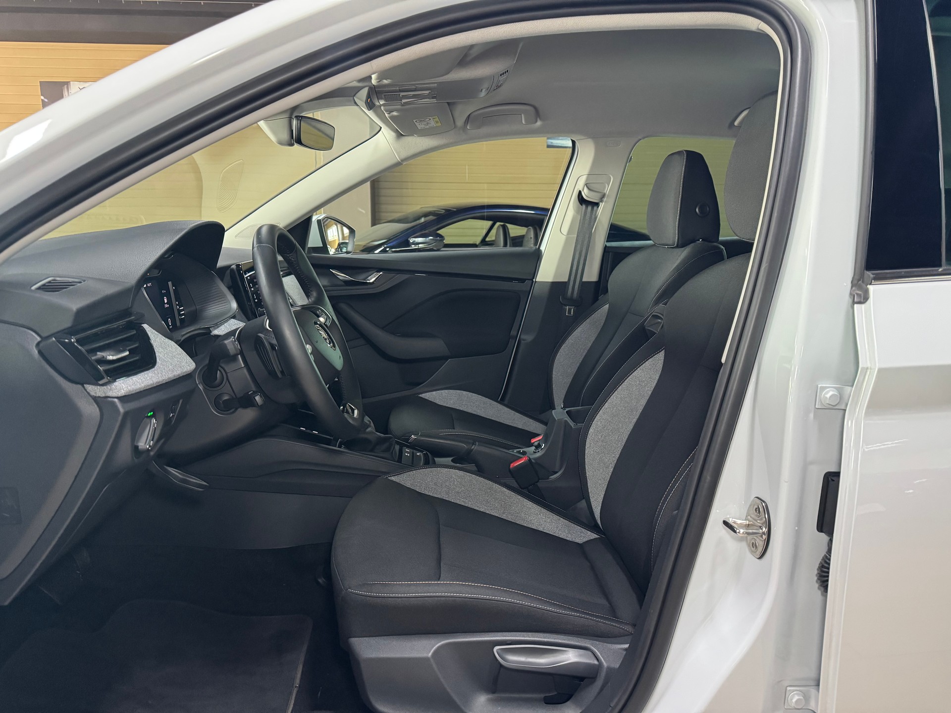 SKODA Scala 1.0 TSI Selection DSG-image-8