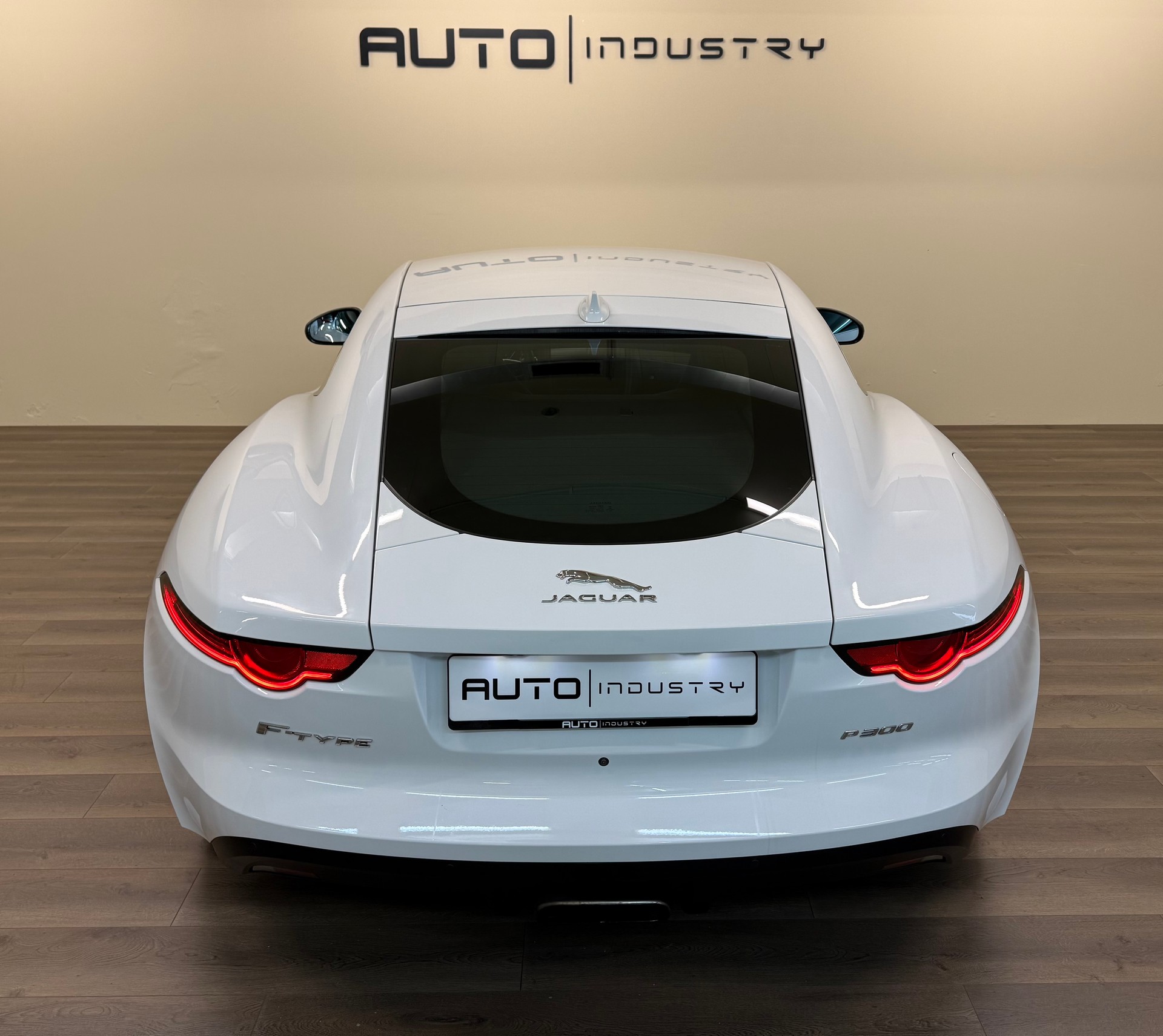 JAGUAR F-Type Coupé 2.0 I4 Automatik-image-9