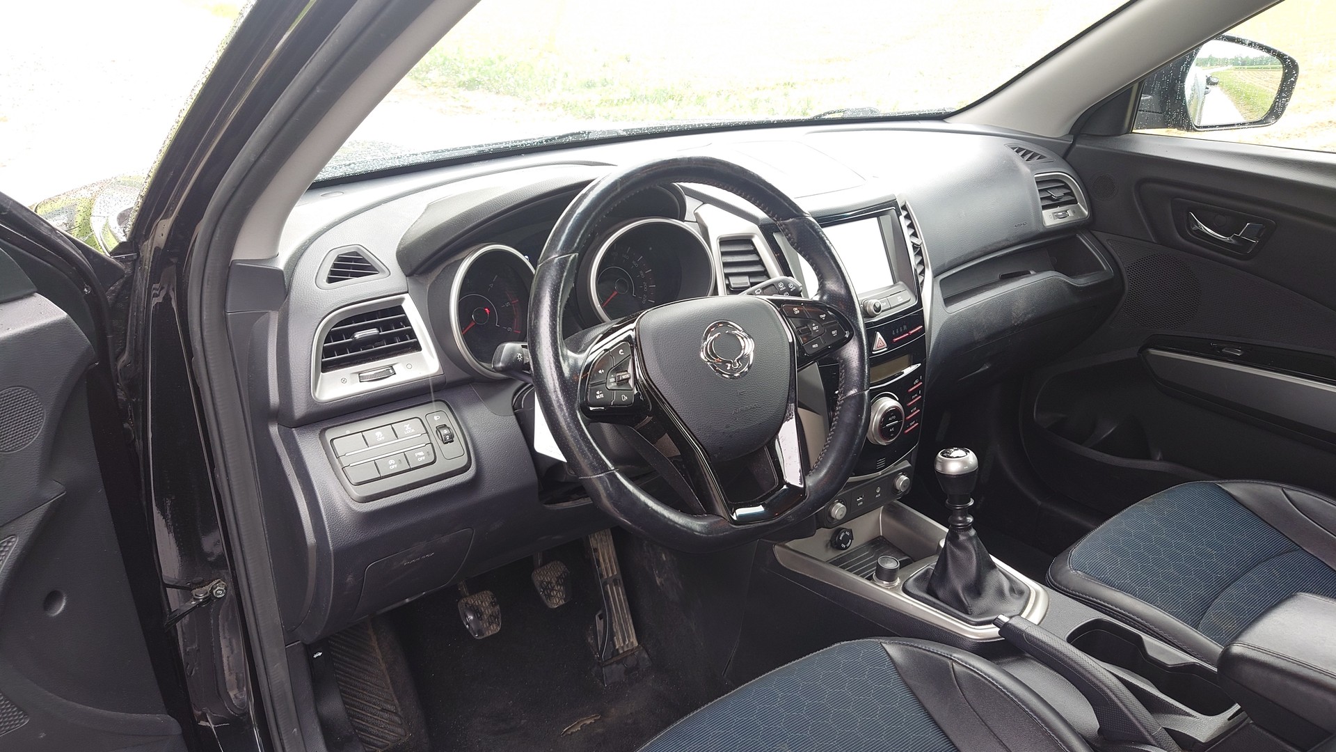 KGM-SsangYong Tivoli 1.6 eXDi ME Limited Edition 4WD-image-9