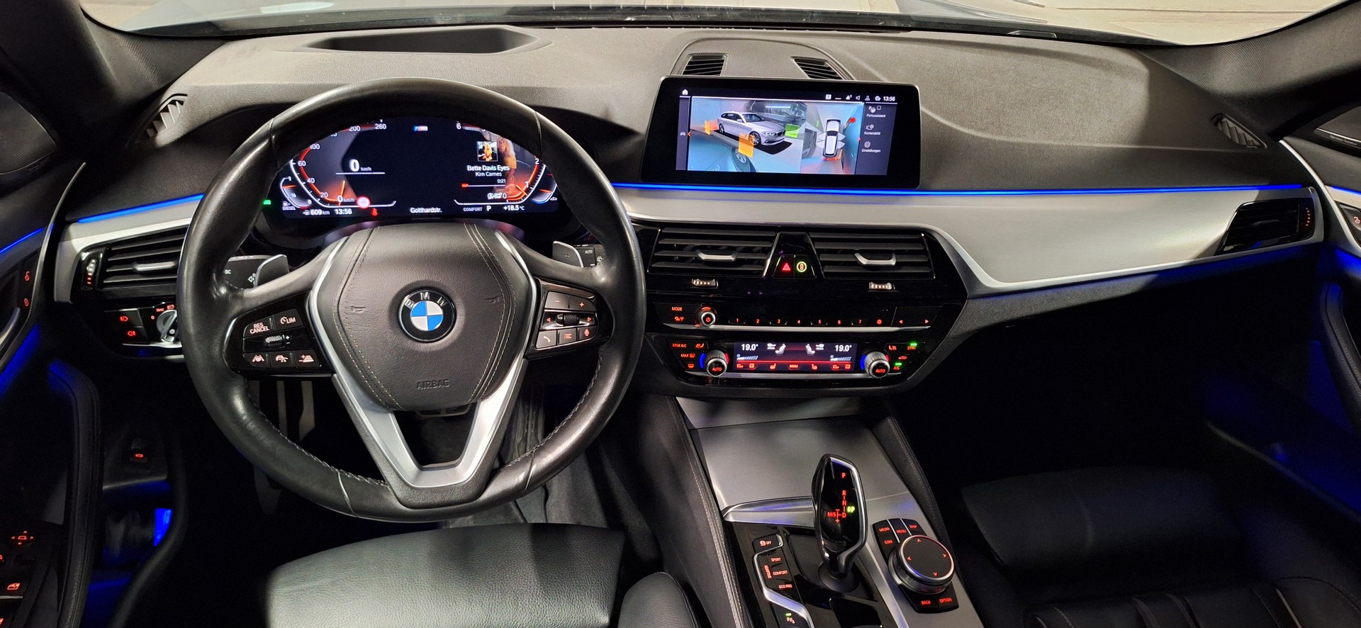 BMW 530d xDrive Touring SAG-image-11