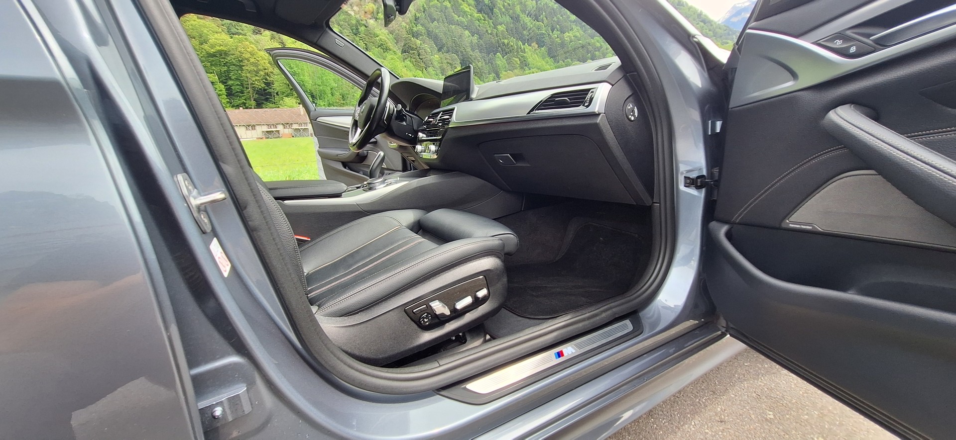 BMW 530d xDrive Touring SAG-image-7