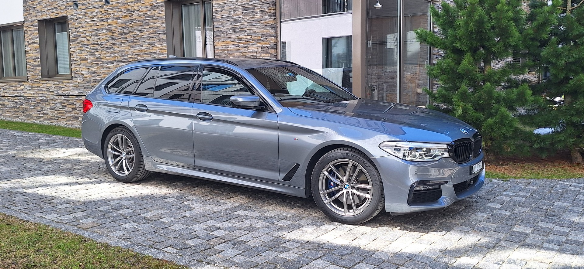 BMW 530d xDrive Touring SAG-image-5