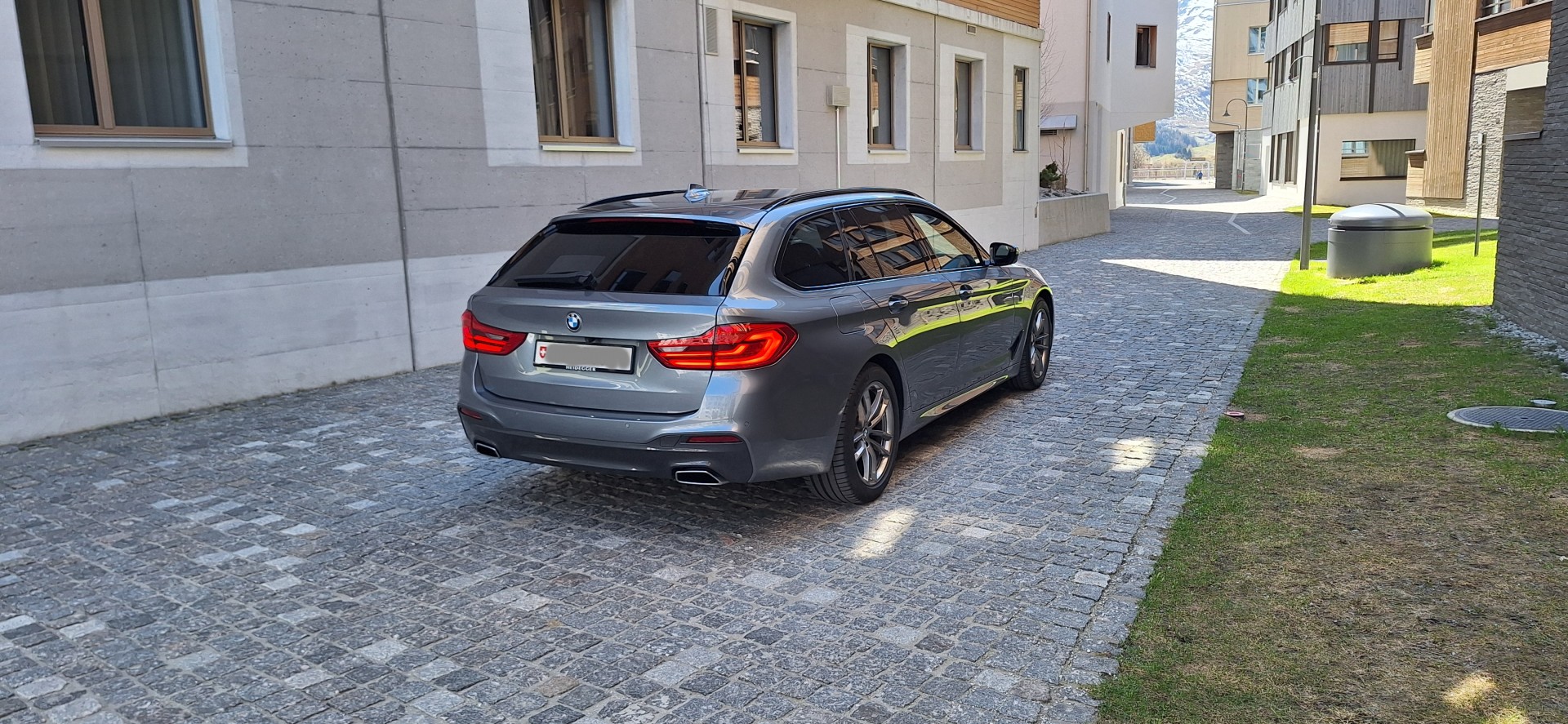 BMW 530d xDrive Touring SAG-image-3