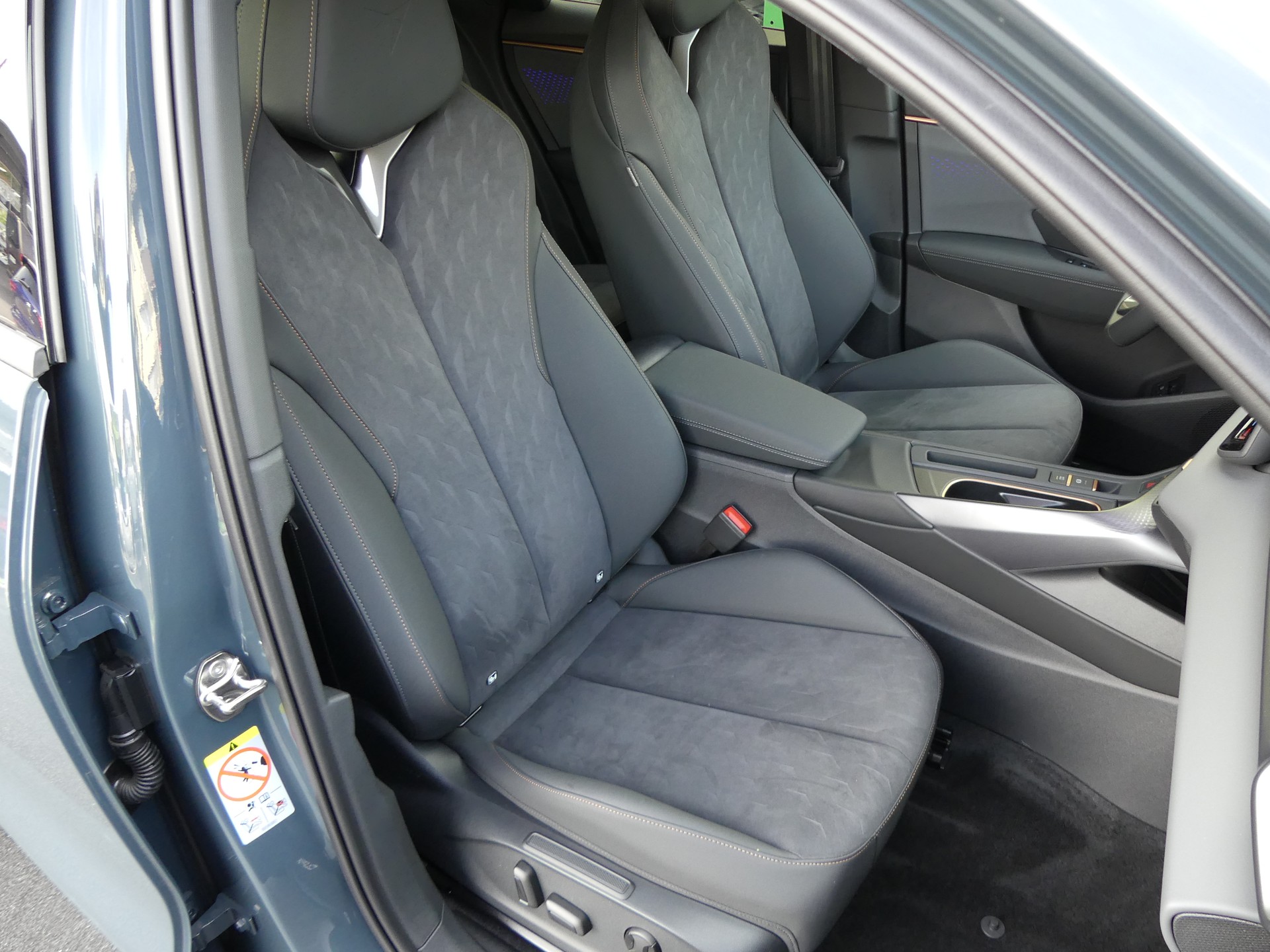 CUPRA Terramar 1.5 eHybrid DSG VZ-image-13