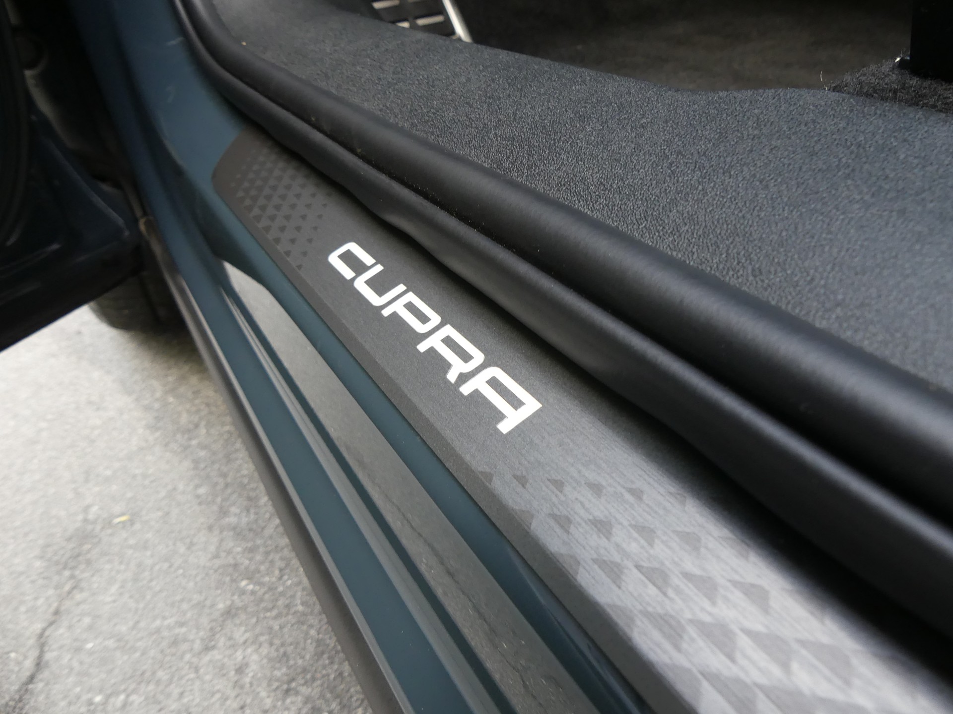 CUPRA Terramar 1.5 eHybrid DSG VZ-image-15