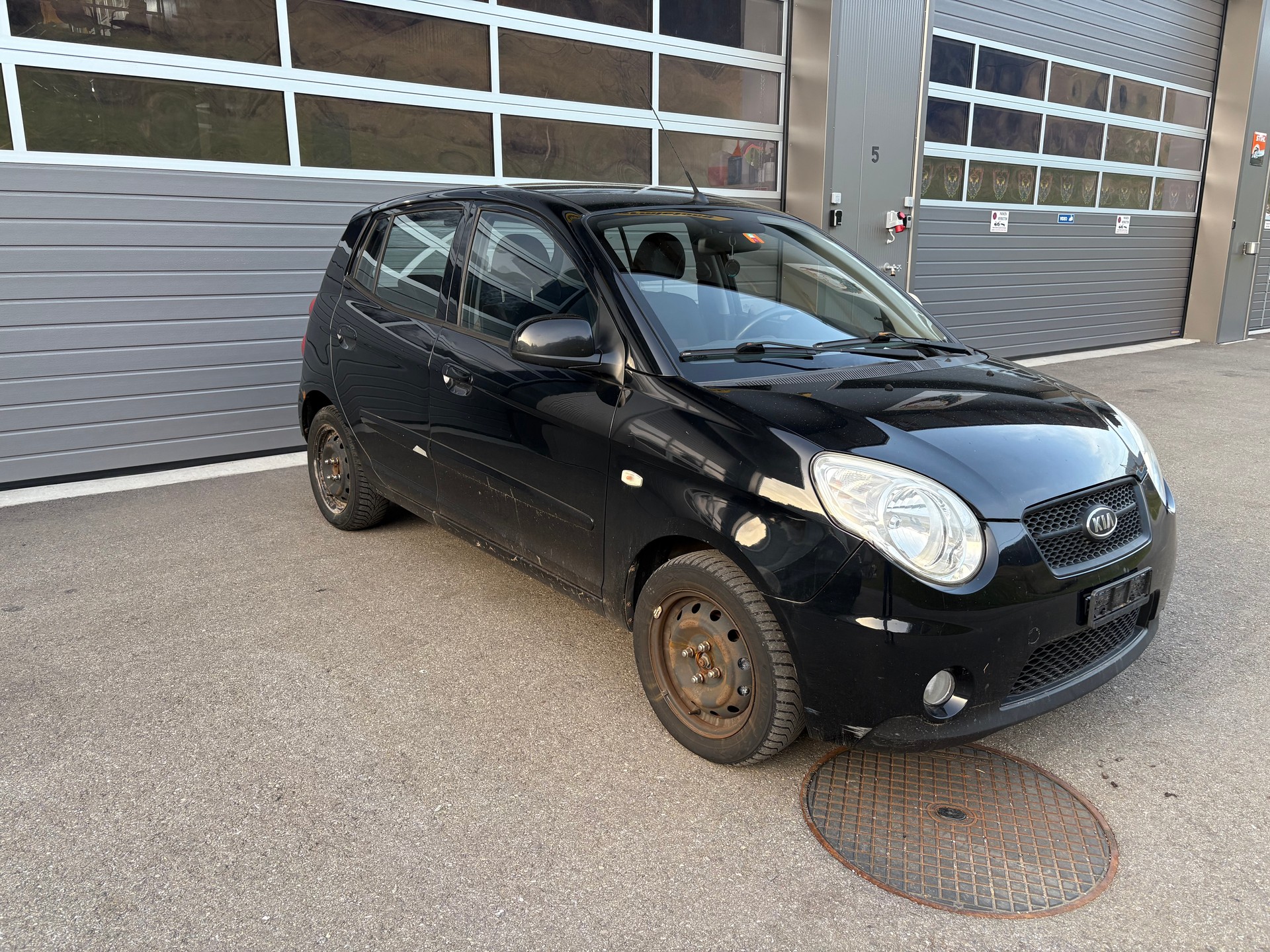 KIA Picanto 1.1 Classic-image-1