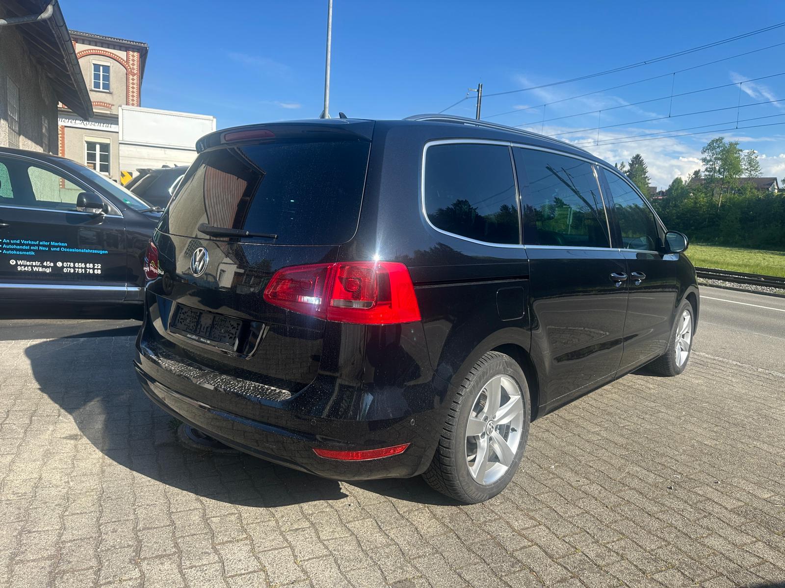 VW Sharan 2.0 TDI BlueMotion Technology Highline DSG-image-5