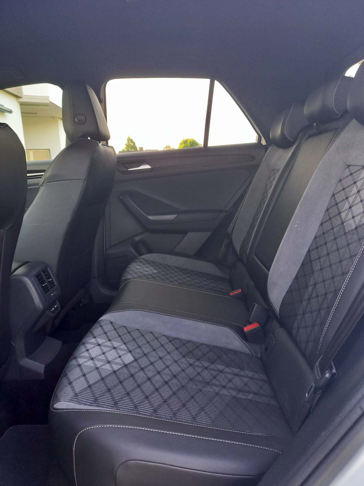 VW T-Roc 2.0 TSI R-Line DSG 4Motion-image-13