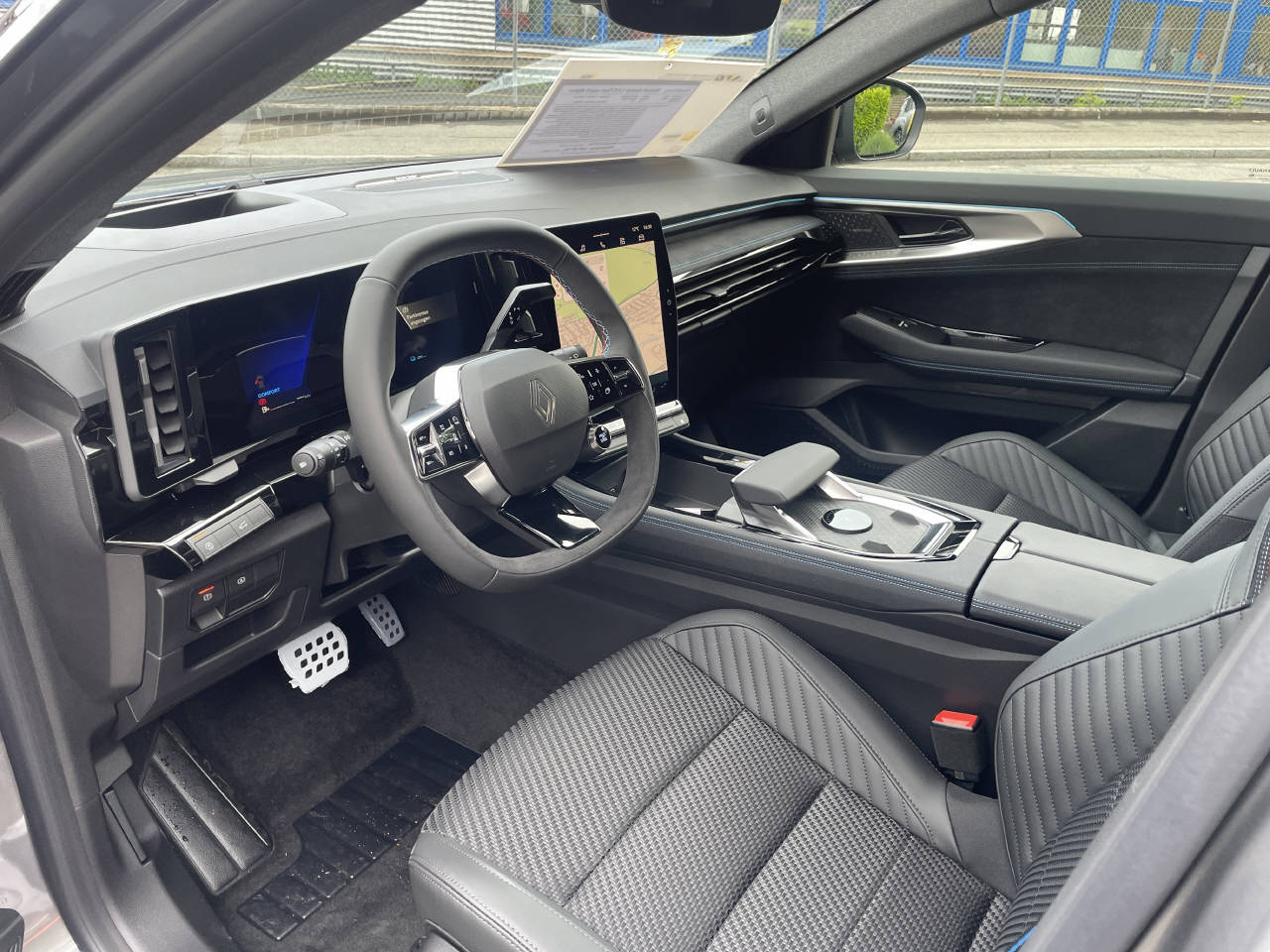 RENAULT Austral 1.2 E-Tech esprit Alpine 200-image-6