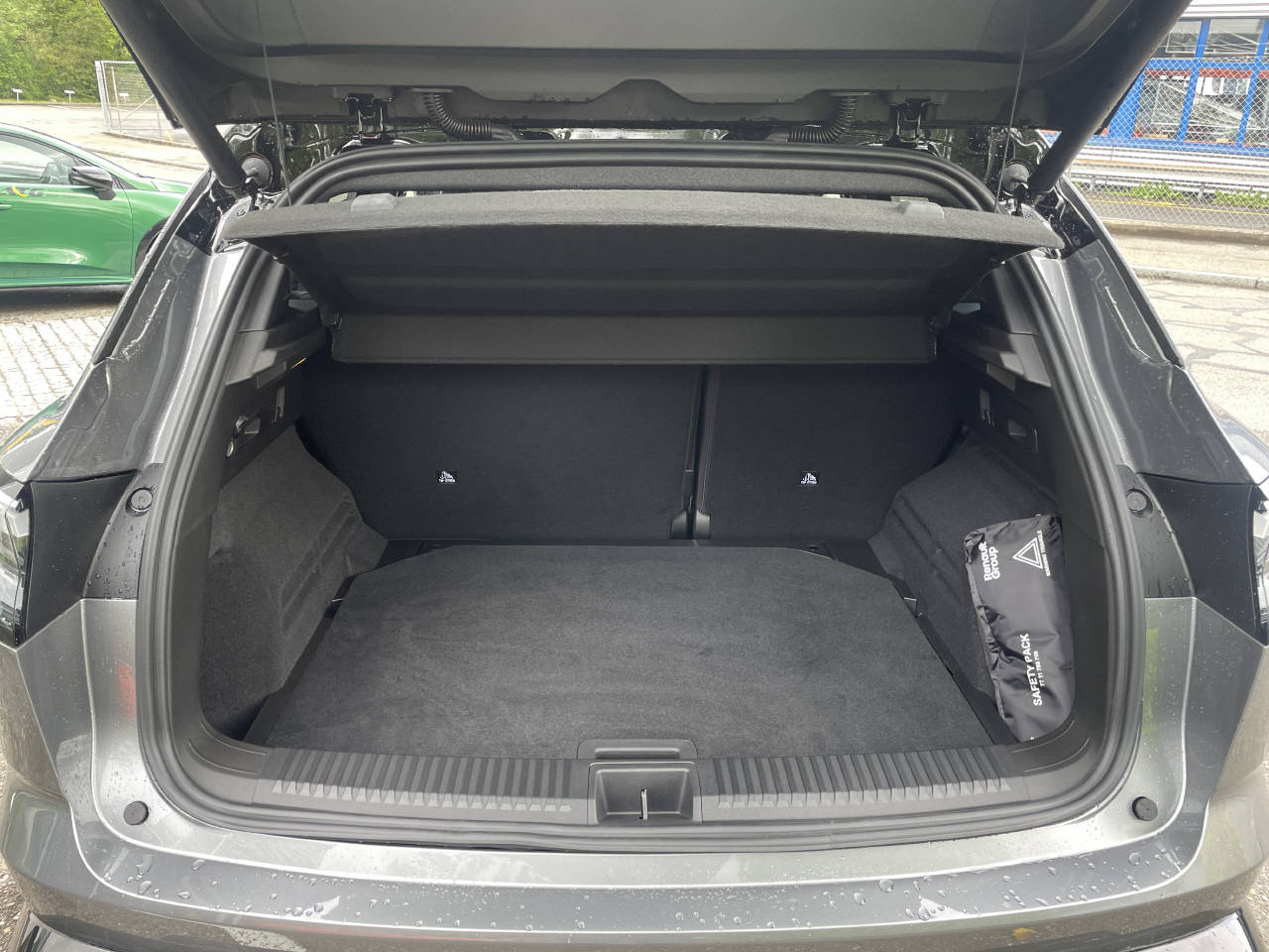 RENAULT Austral 1.2 E-Tech esprit Alpine 200-image-9