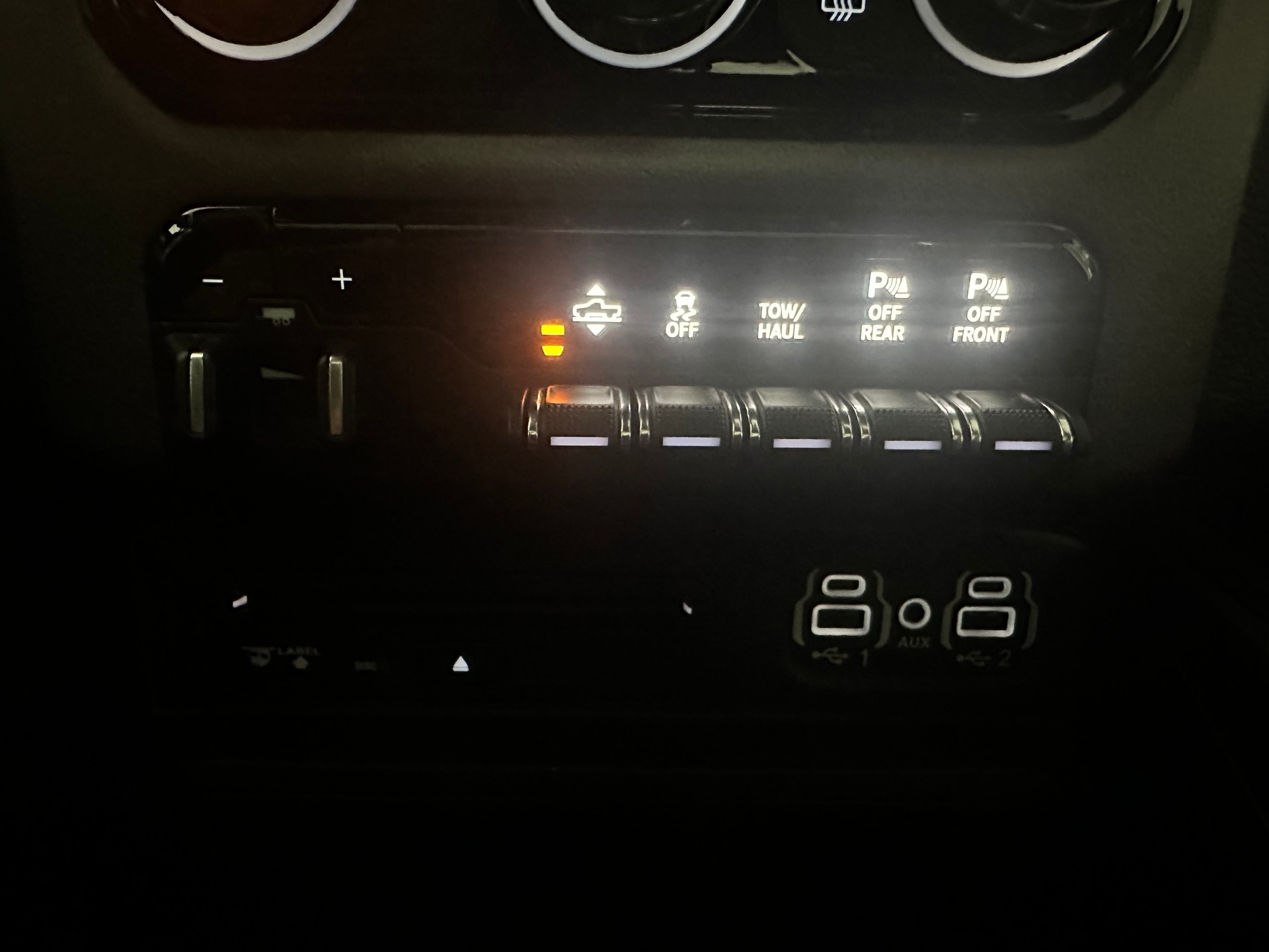 DODGE RAM 1500 REBEL-image-7